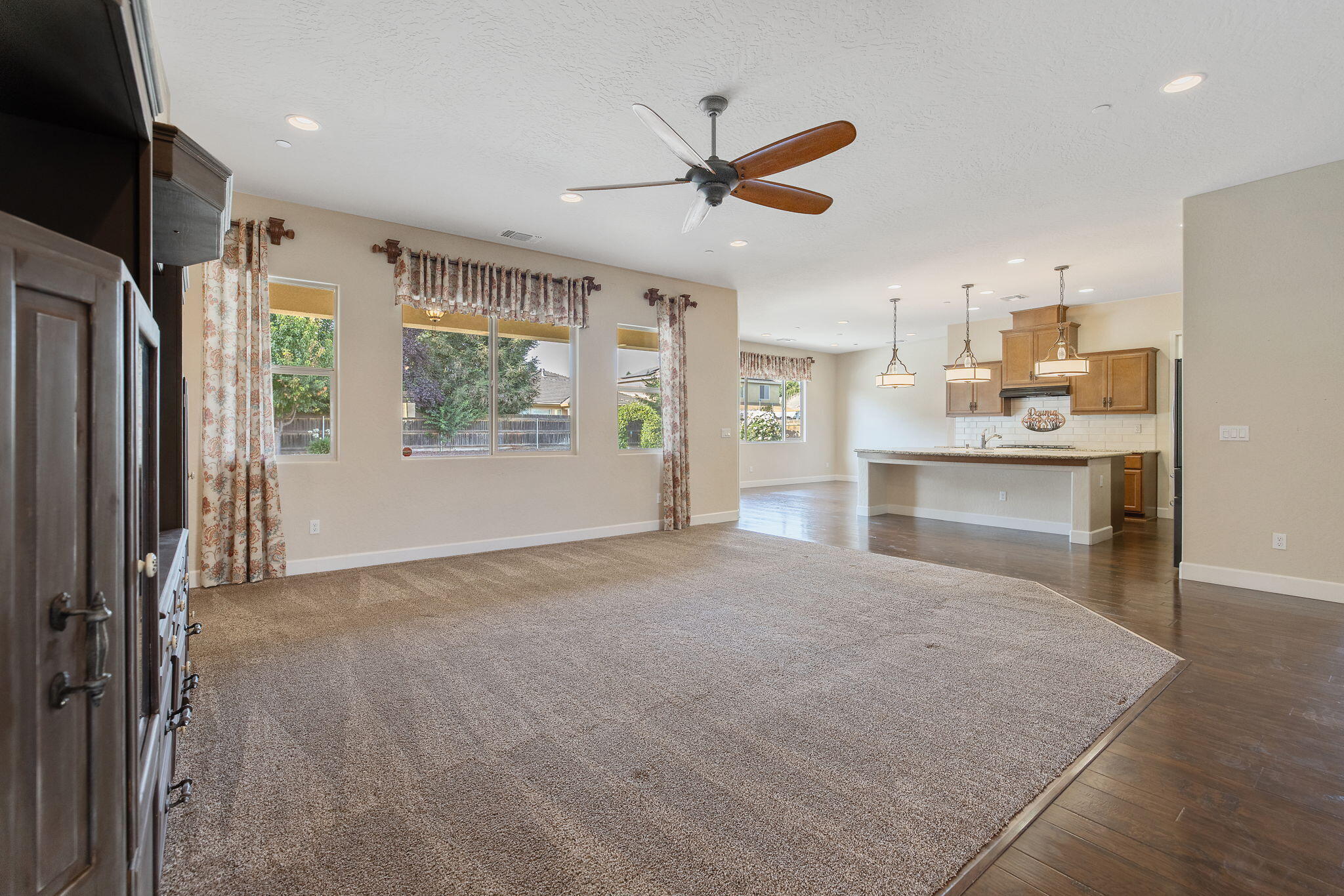 3072 Cape Canyon Ave, Tulare, CA 93274
