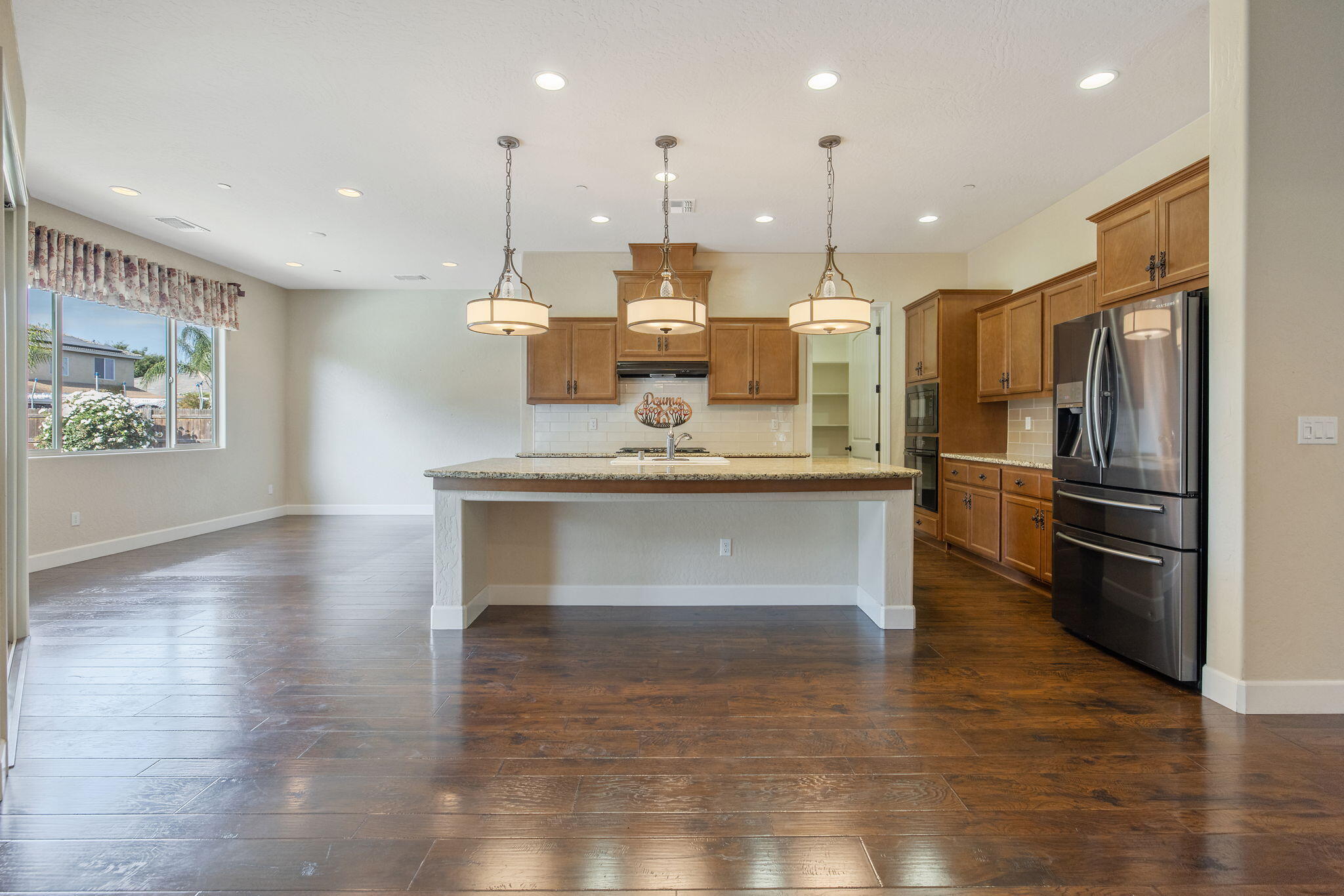 3072 Cape Canyon Ave, Tulare, CA 93274
