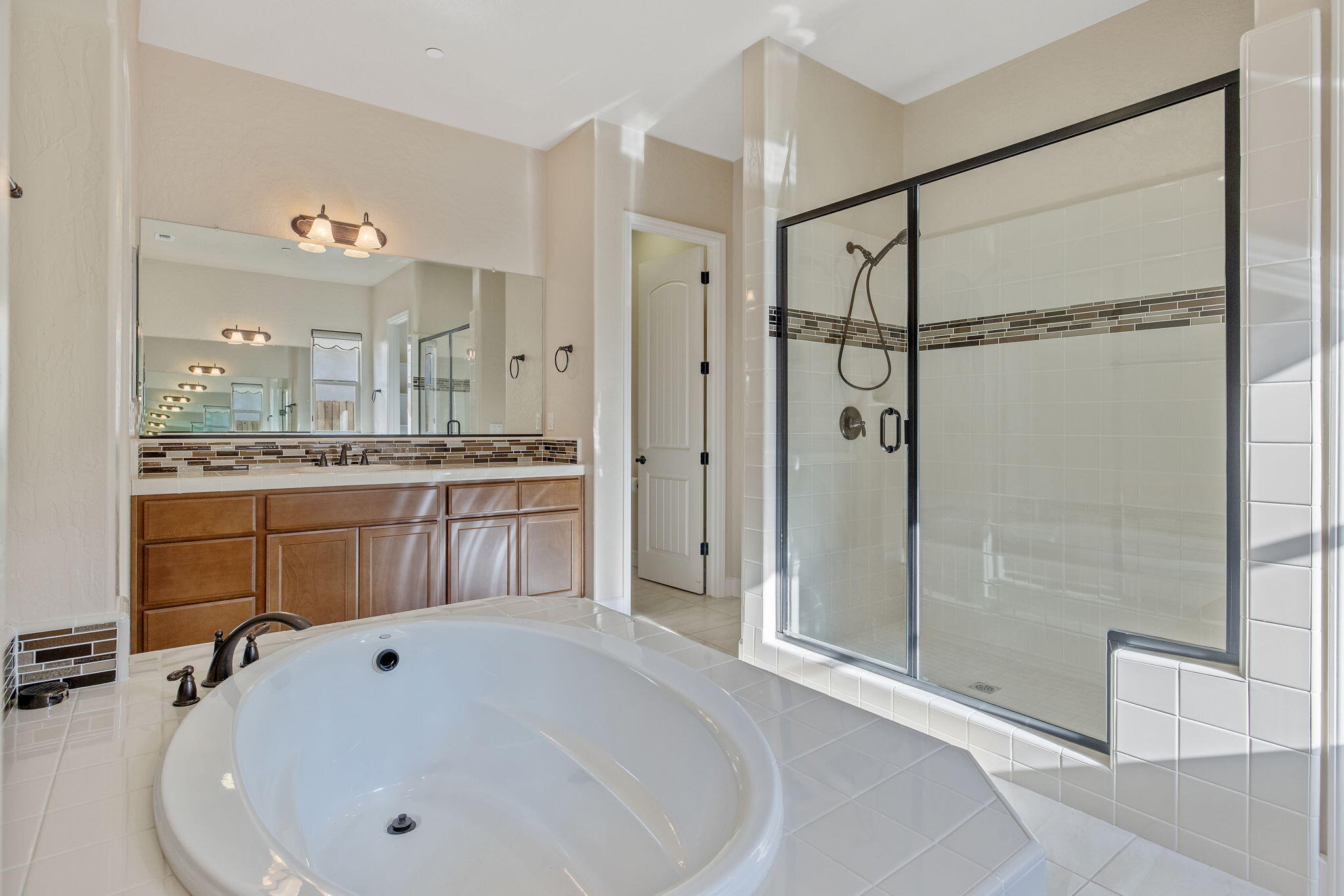 3072 Cape Canyon Ave, Tulare, CA 93274