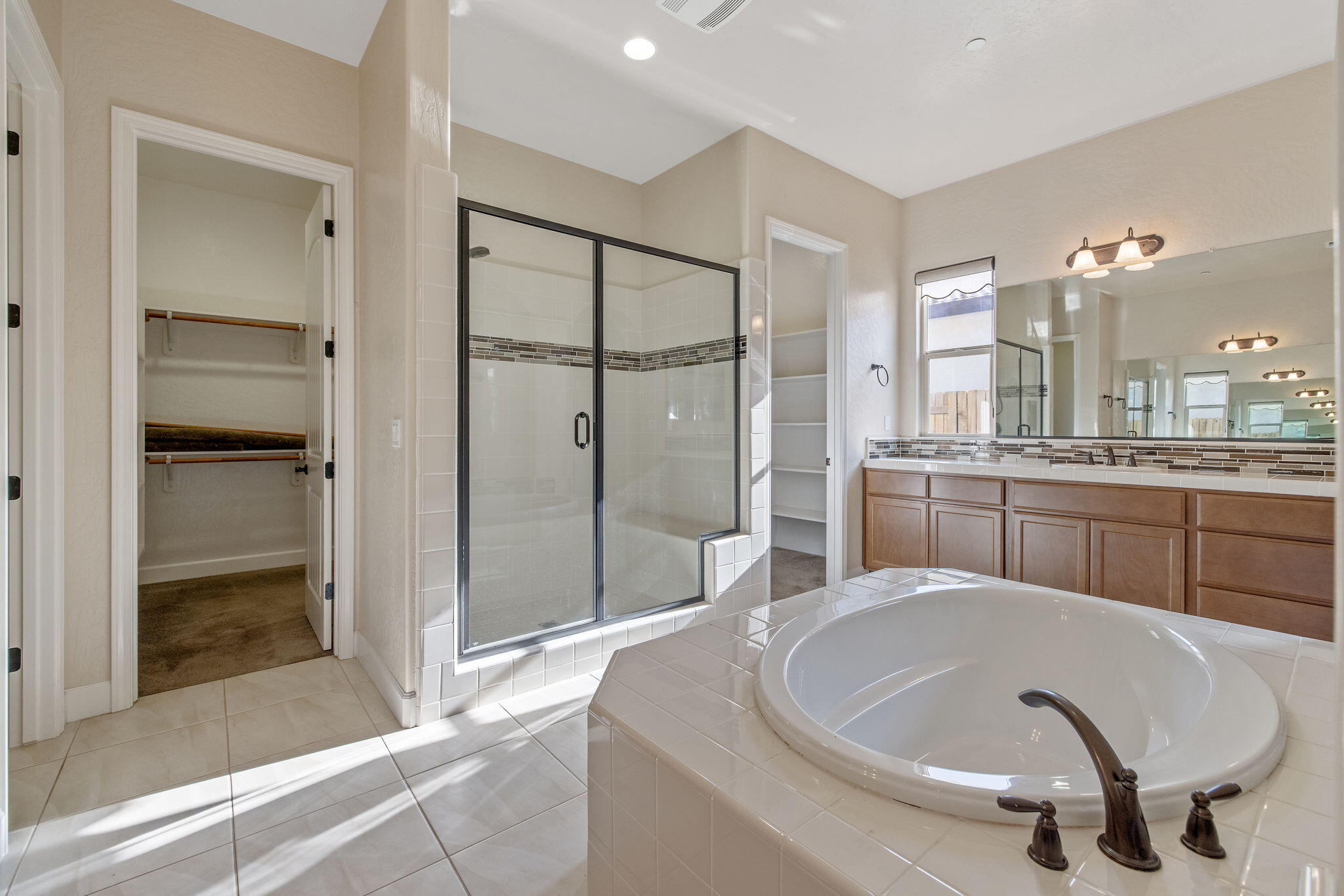 3072 Cape Canyon Ave, Tulare, CA 93274