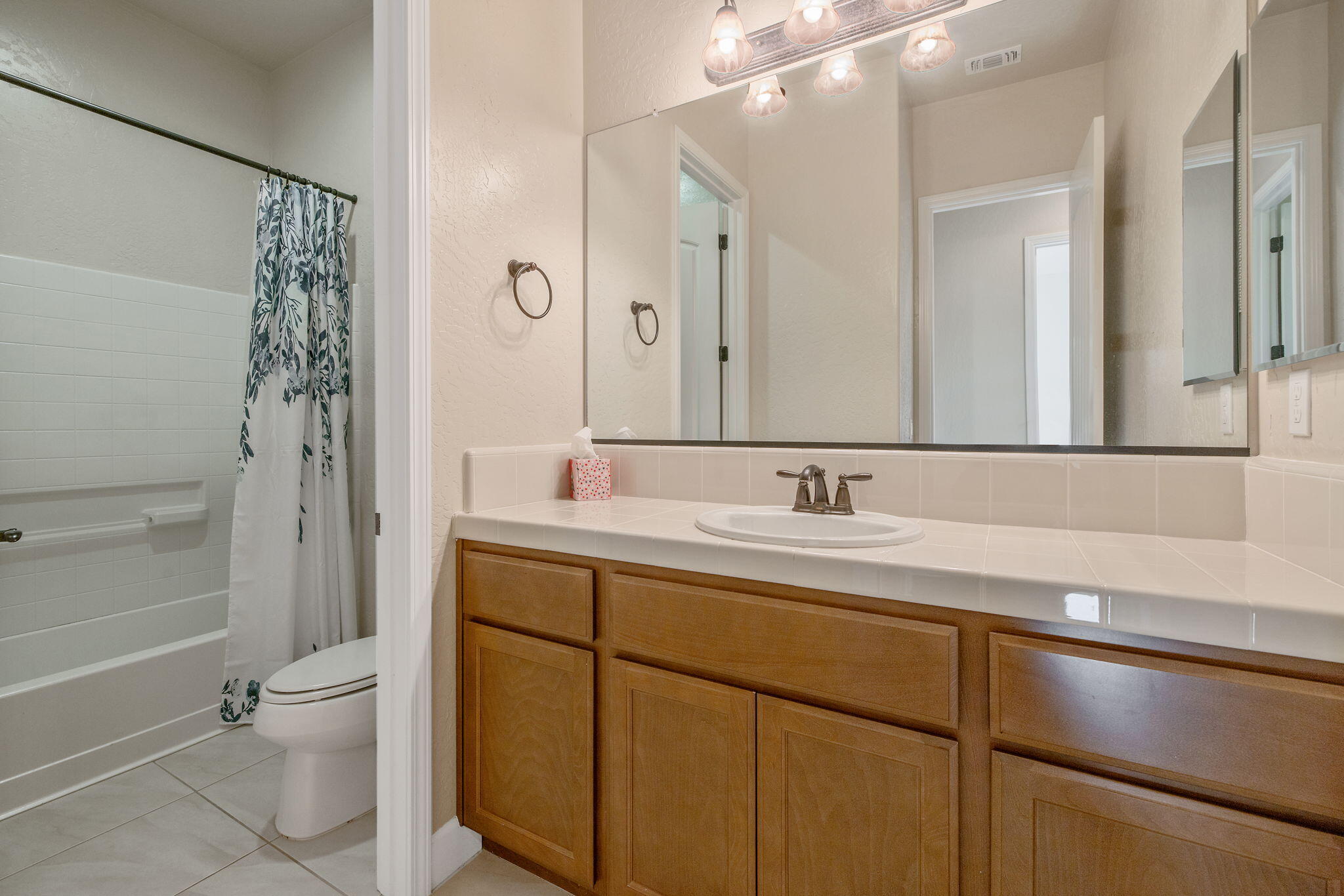 3072 Cape Canyon Ave, Tulare, CA 93274