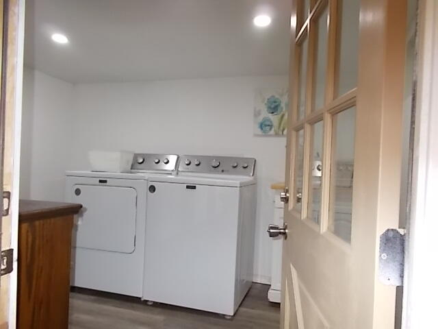 2400 W Midvalley Ave #J-01, Visalia, CA 93277