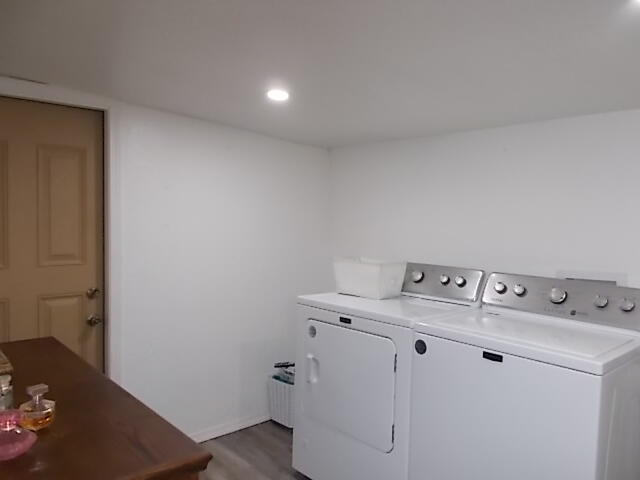 2400 W Midvalley Ave #J-01, Visalia, CA 93277