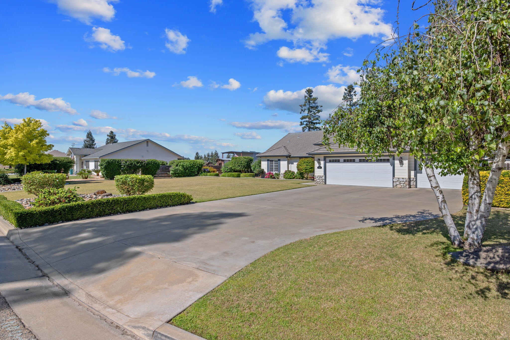 32065 Elbow Ct, Visalia, CA 93291