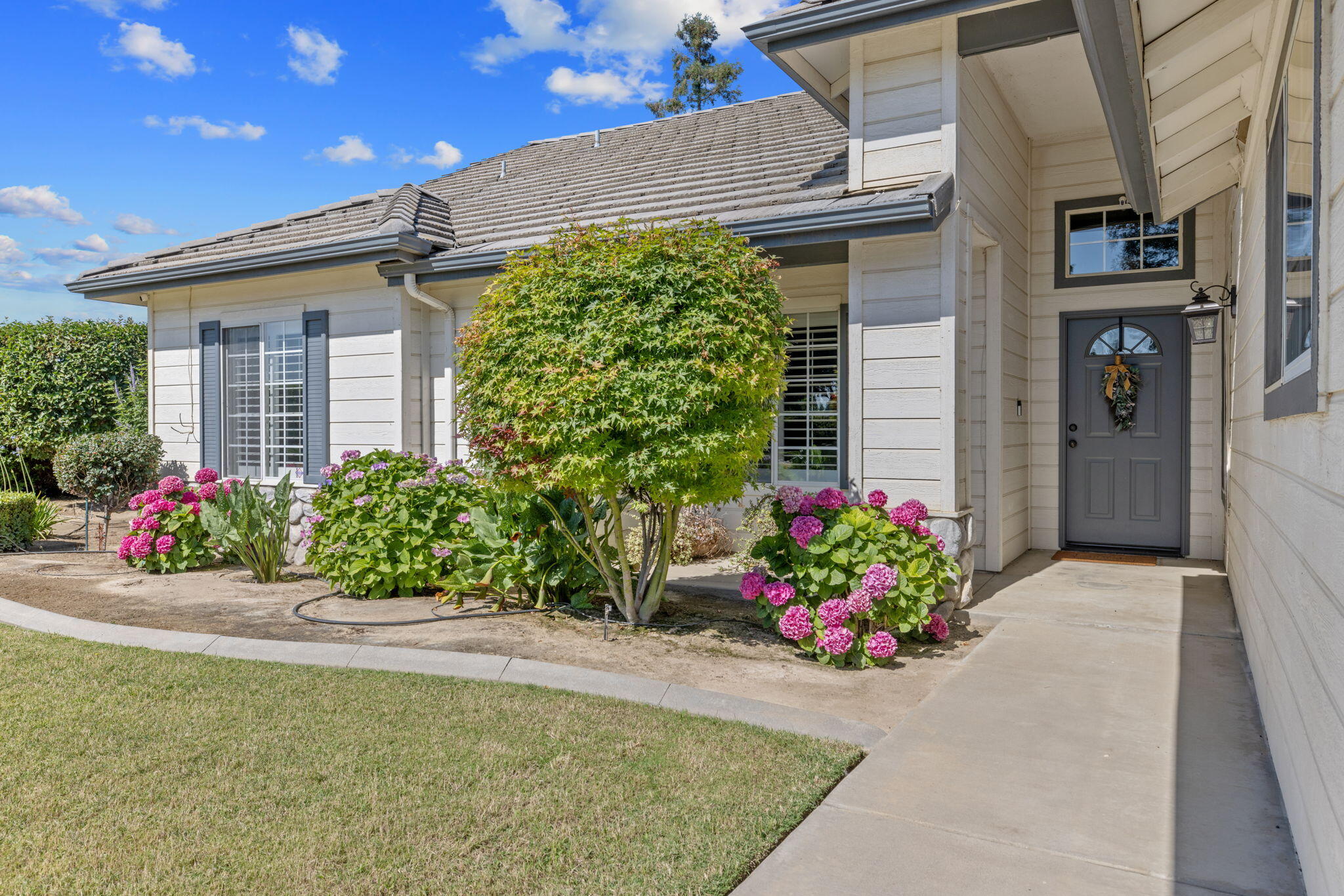32065 Elbow Ct, Visalia, CA 93291