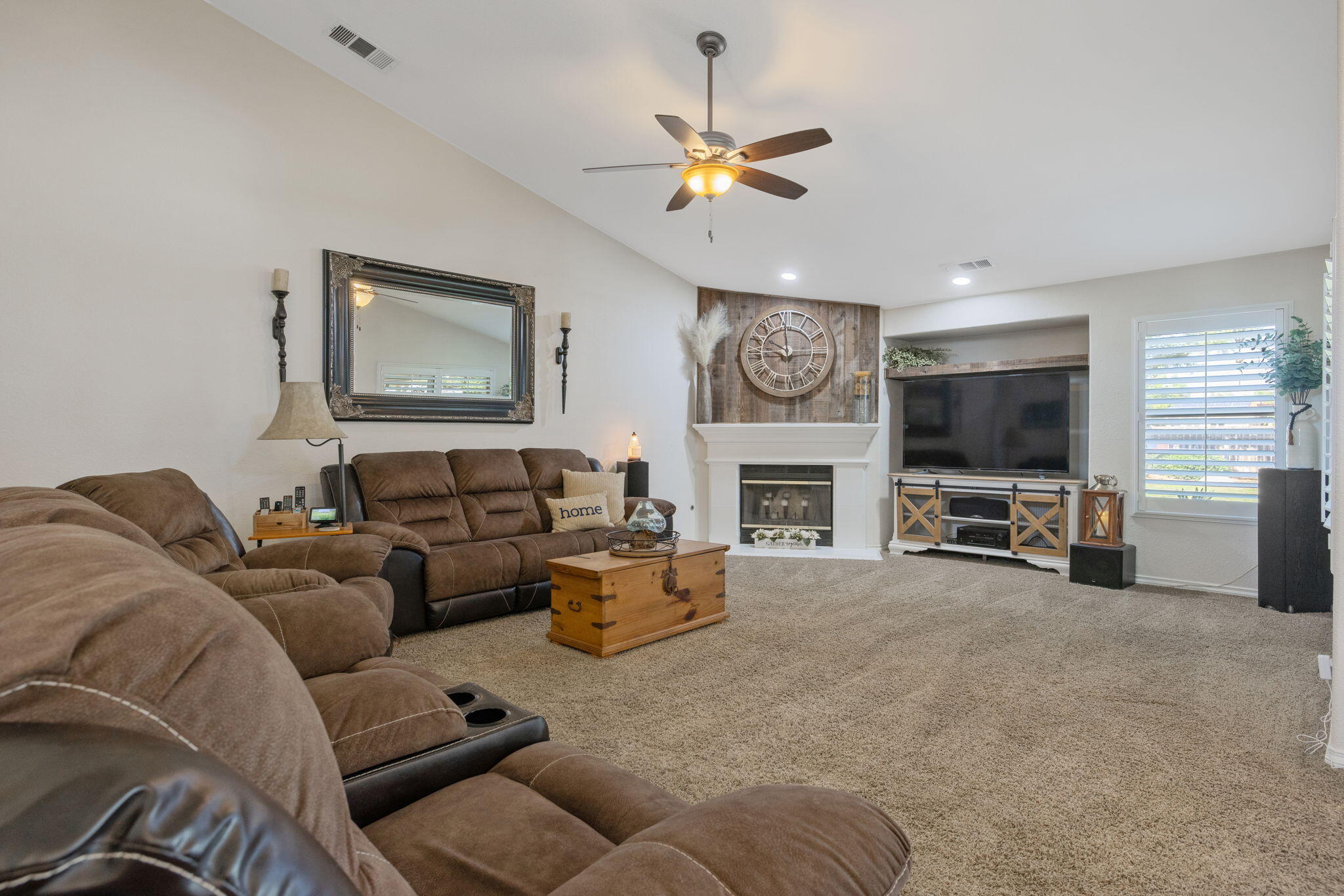 32065 Elbow Ct, Visalia, CA 93291