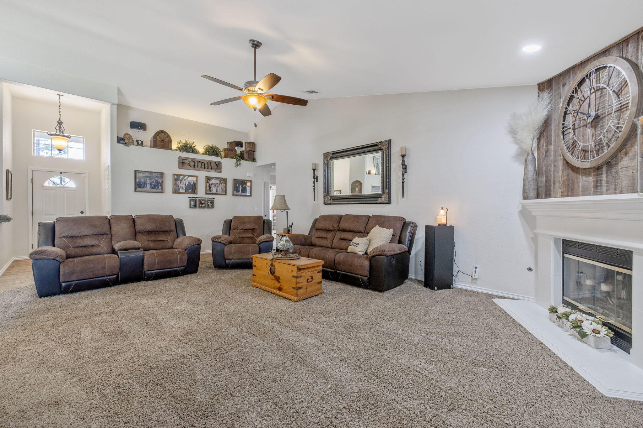 32065 Elbow Ct, Visalia, CA 93291