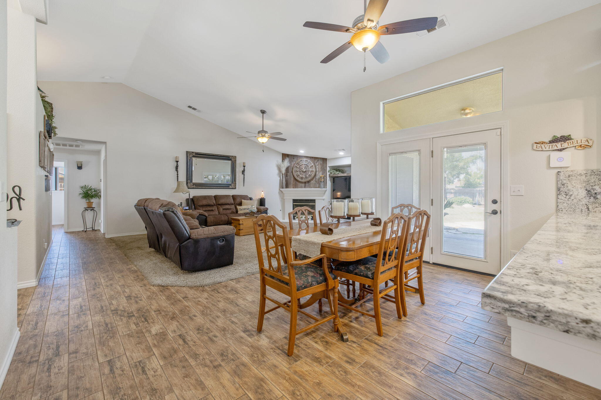 32065 Elbow Ct, Visalia, CA 93291