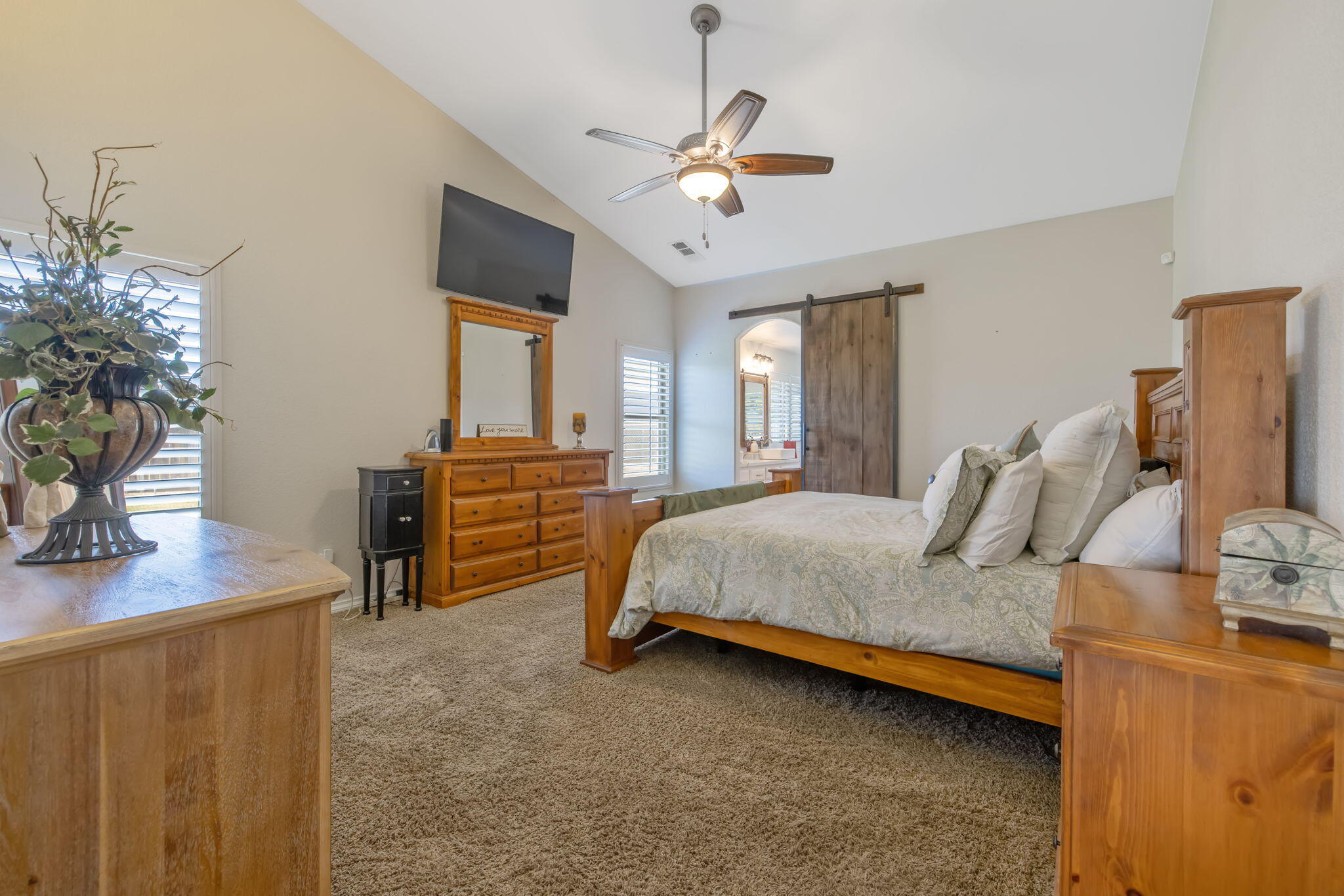 32065 Elbow Ct, Visalia, CA 93291