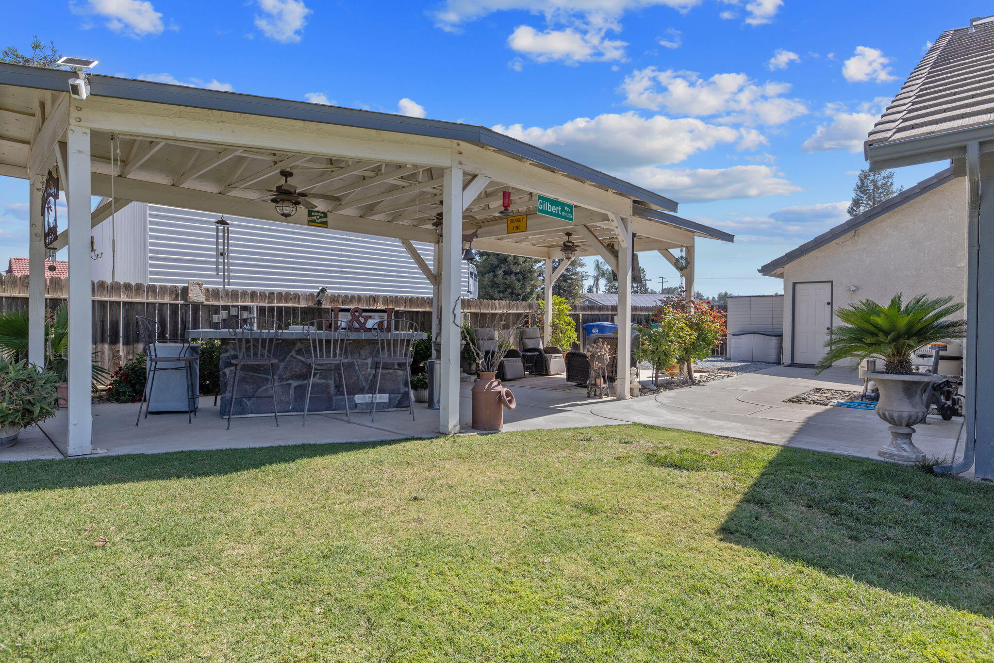 32065 Elbow Ct, Visalia, CA 93291