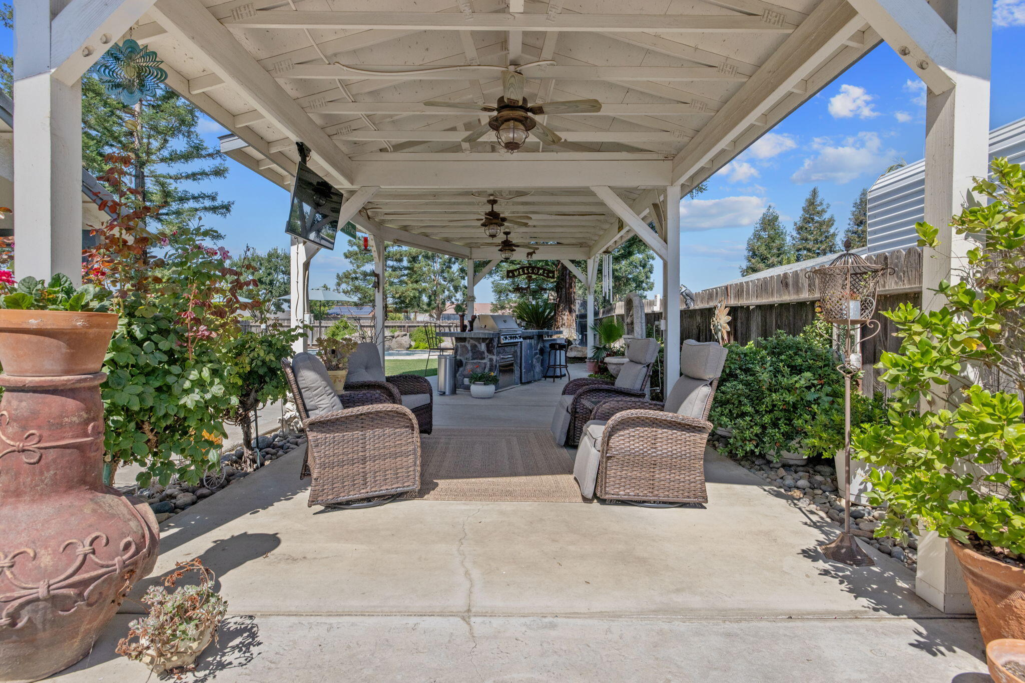 32065 Elbow Ct, Visalia, CA 93291