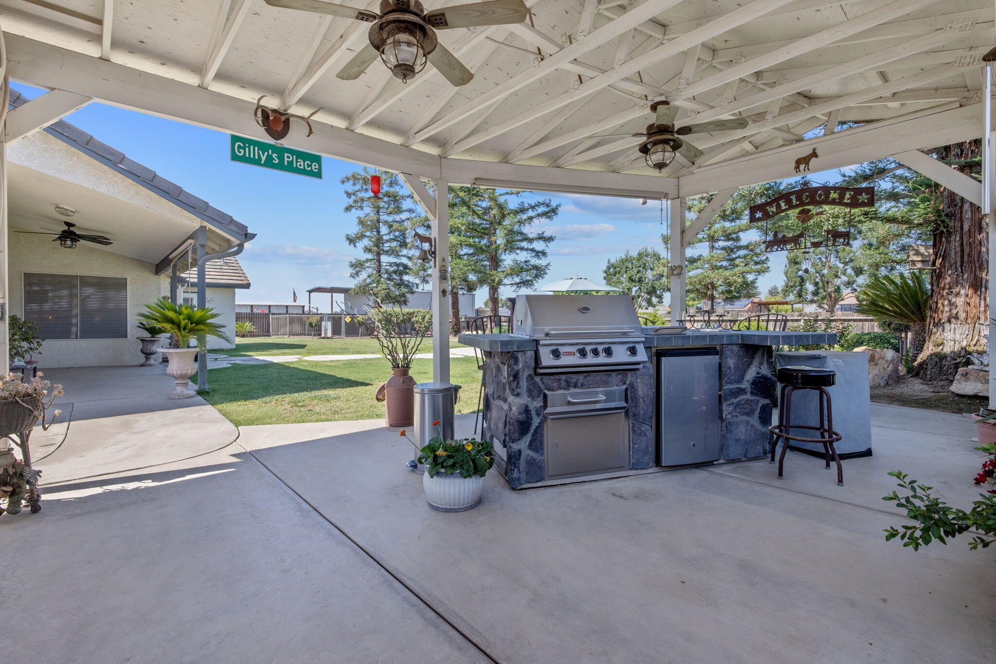 32065 Elbow Ct, Visalia, CA 93291