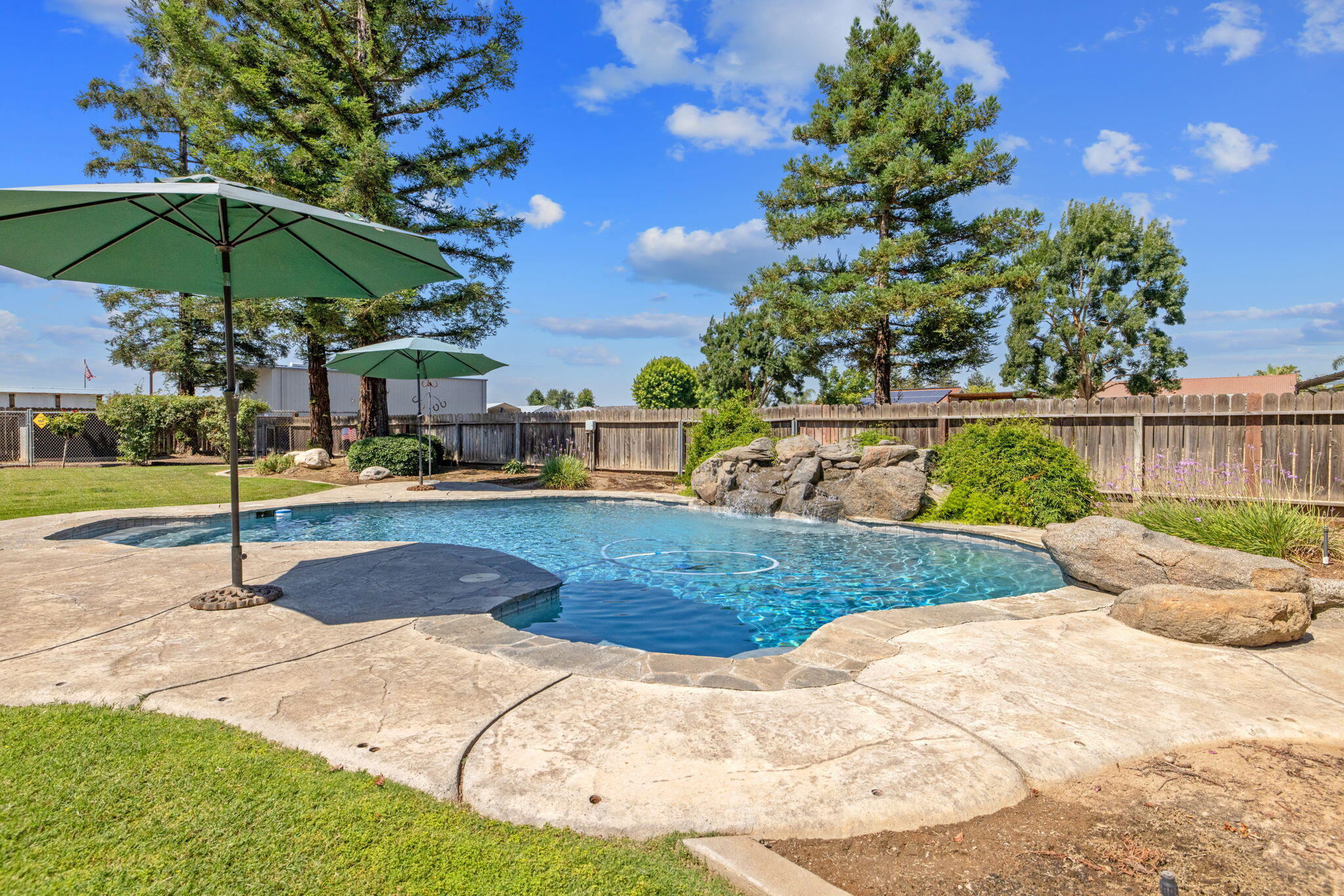 32065 Elbow Ct, Visalia, CA 93291