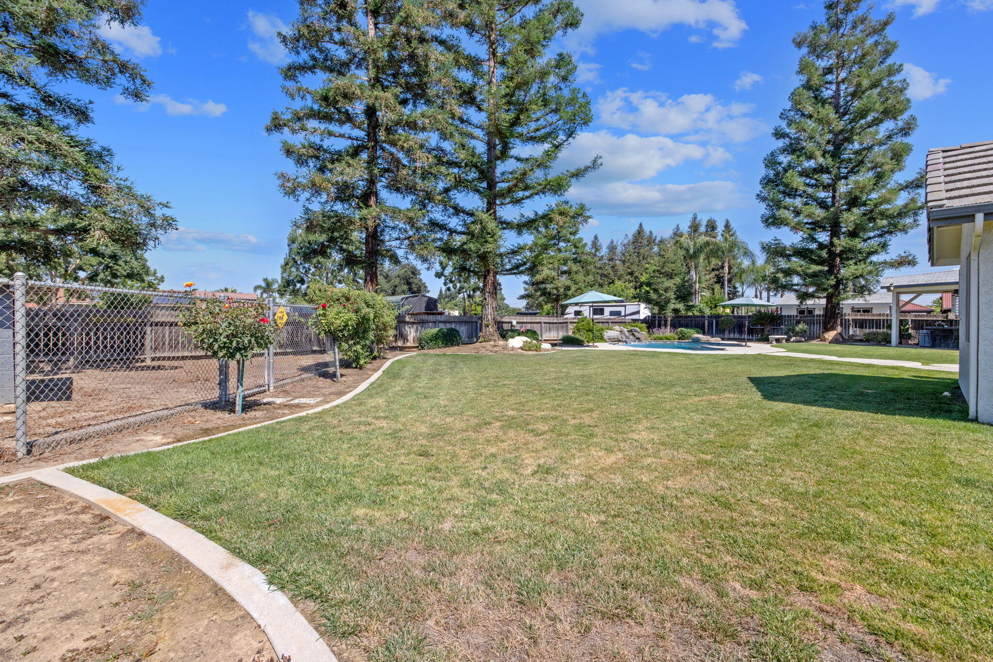 32065 Elbow Ct, Visalia, CA 93291