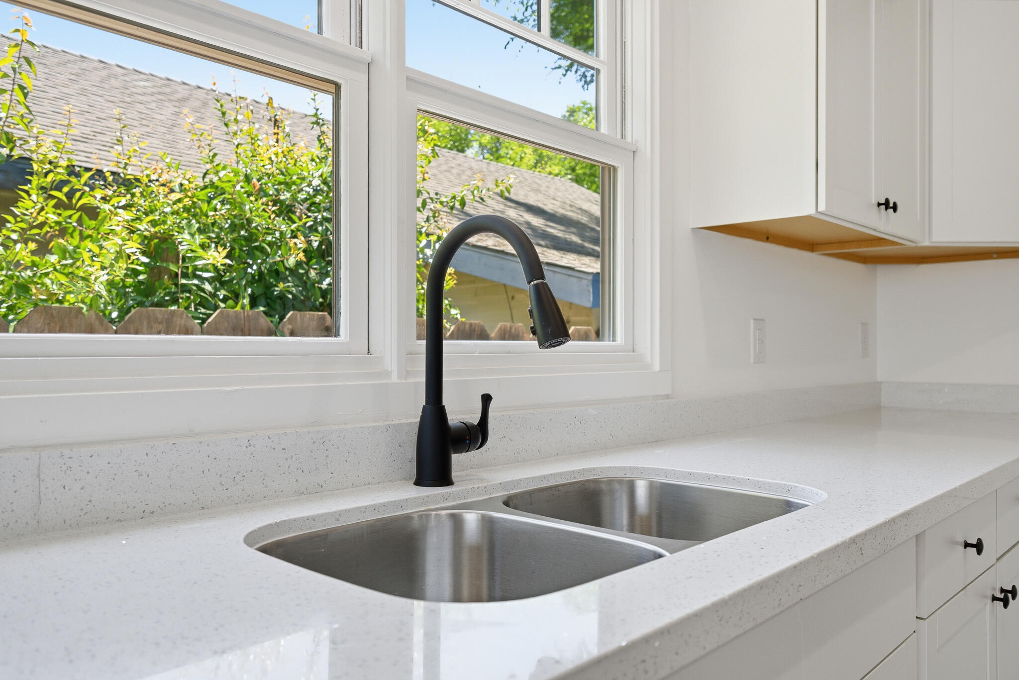 313 S C St, Exeter, CA 93221