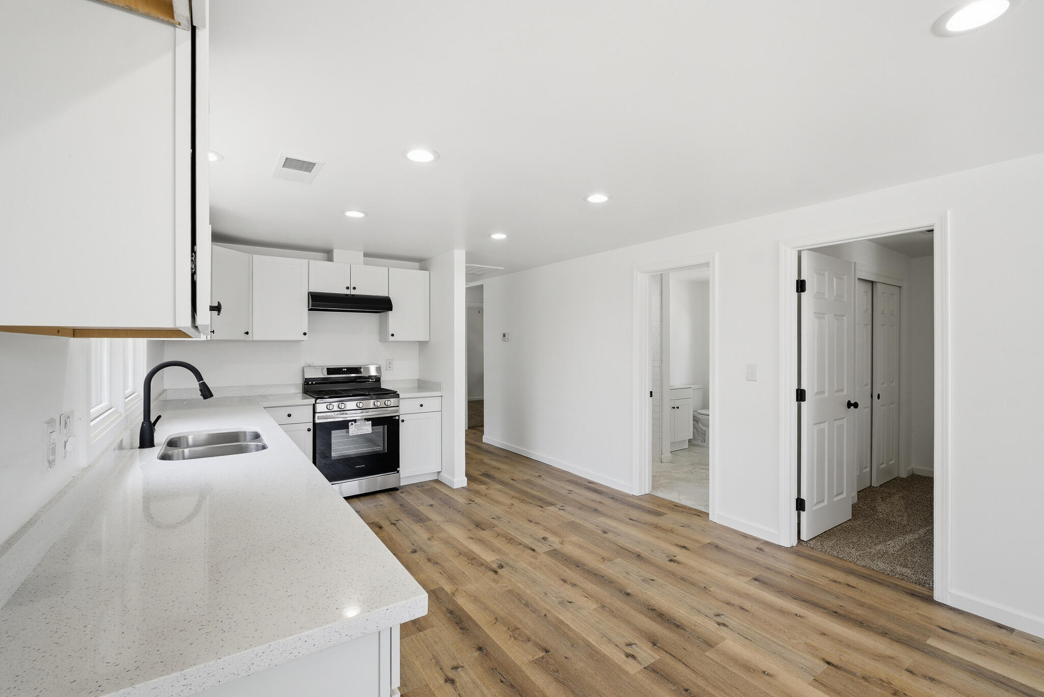 313 S C St, Exeter, CA 93221