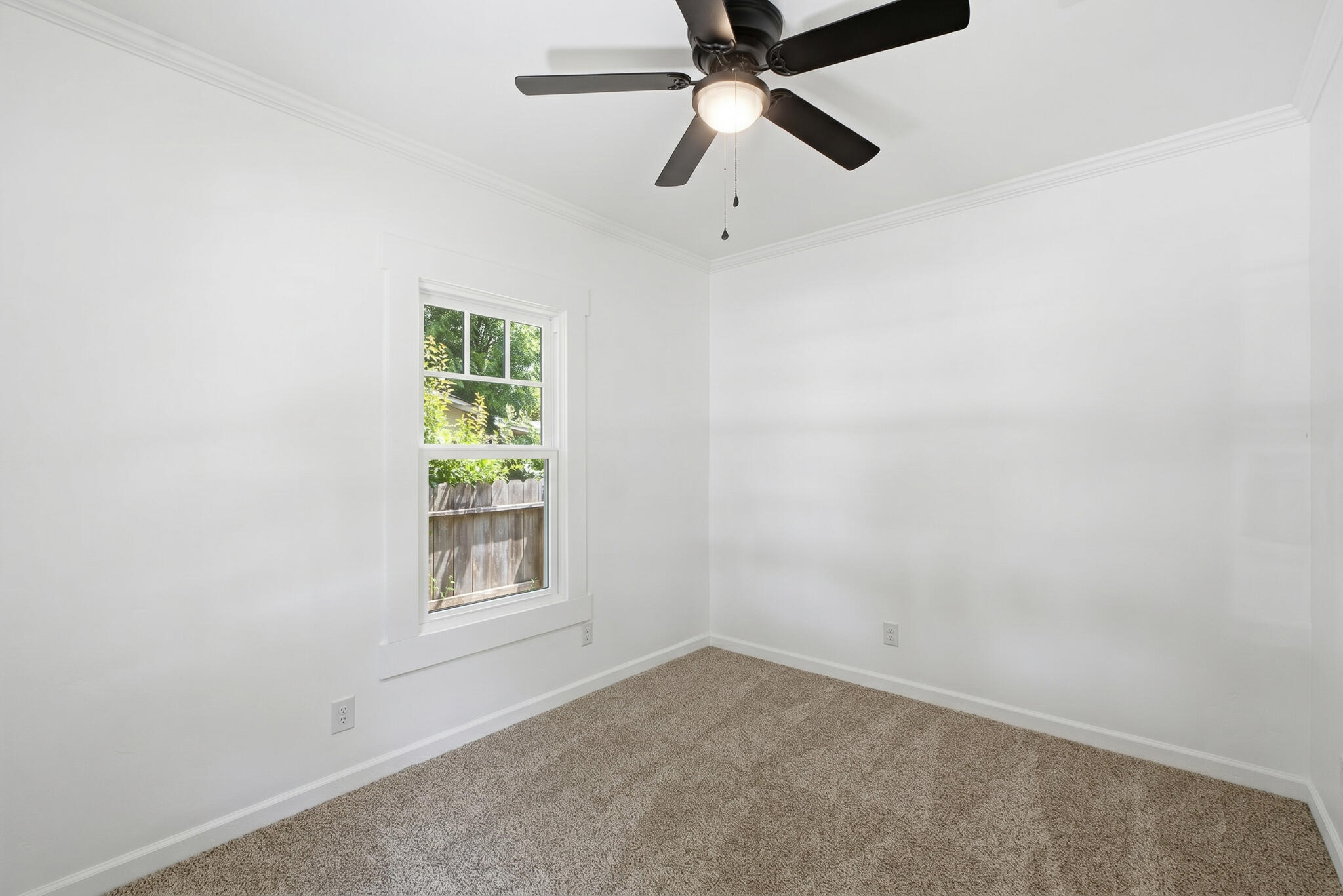 313 S C St, Exeter, CA 93221