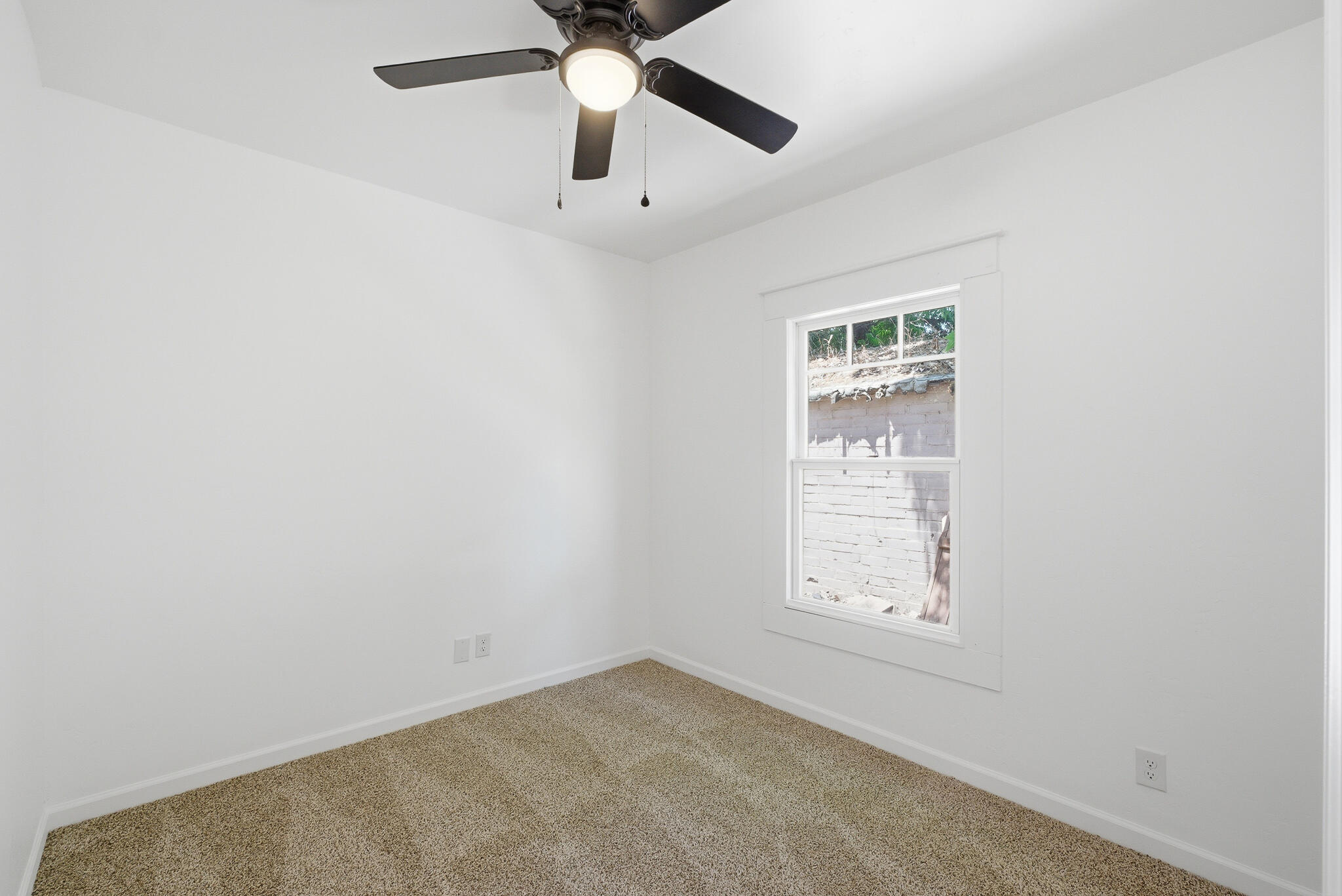 313 S C St, Exeter, CA 93221