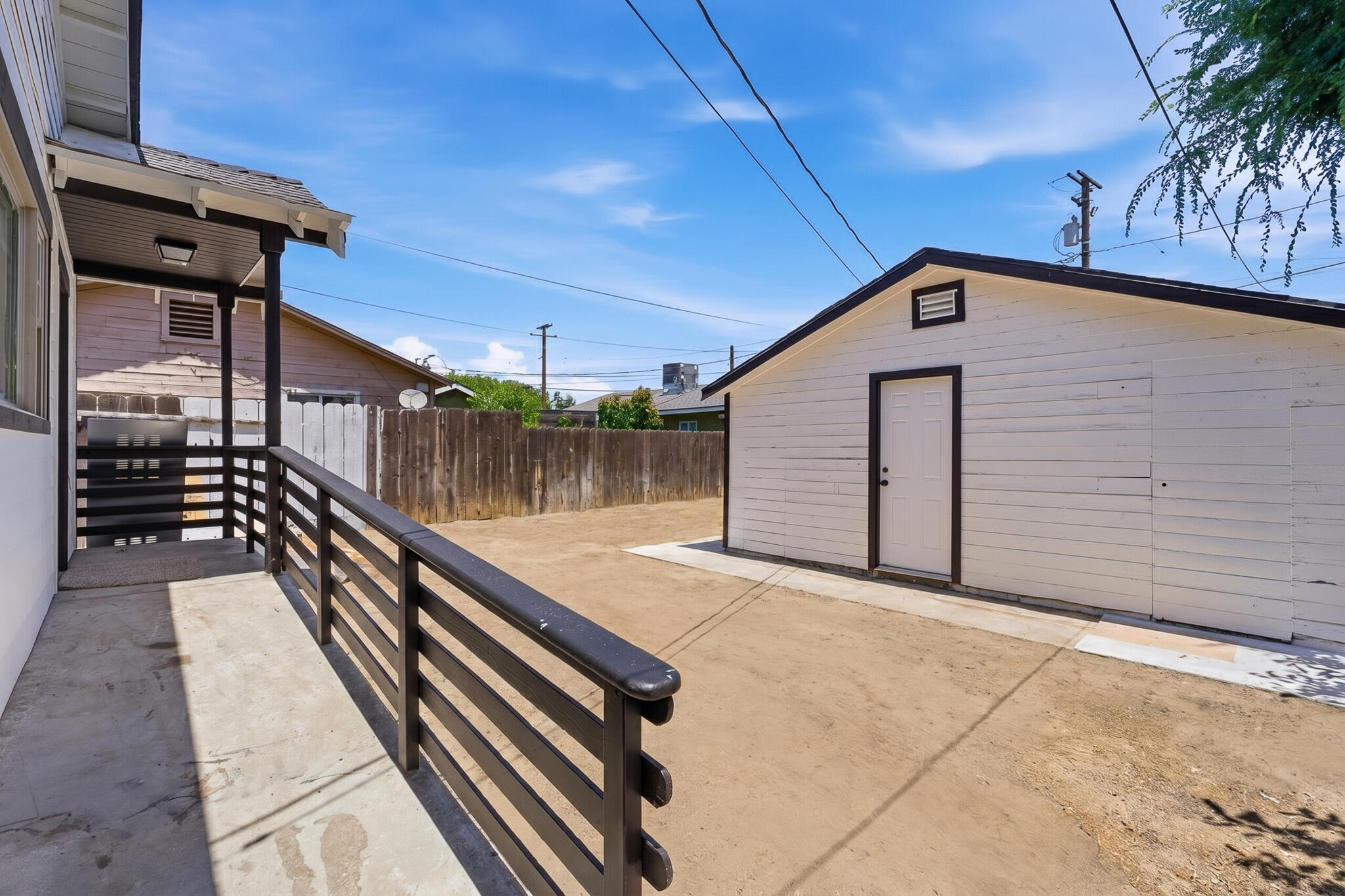 313 S C St, Exeter, CA 93221