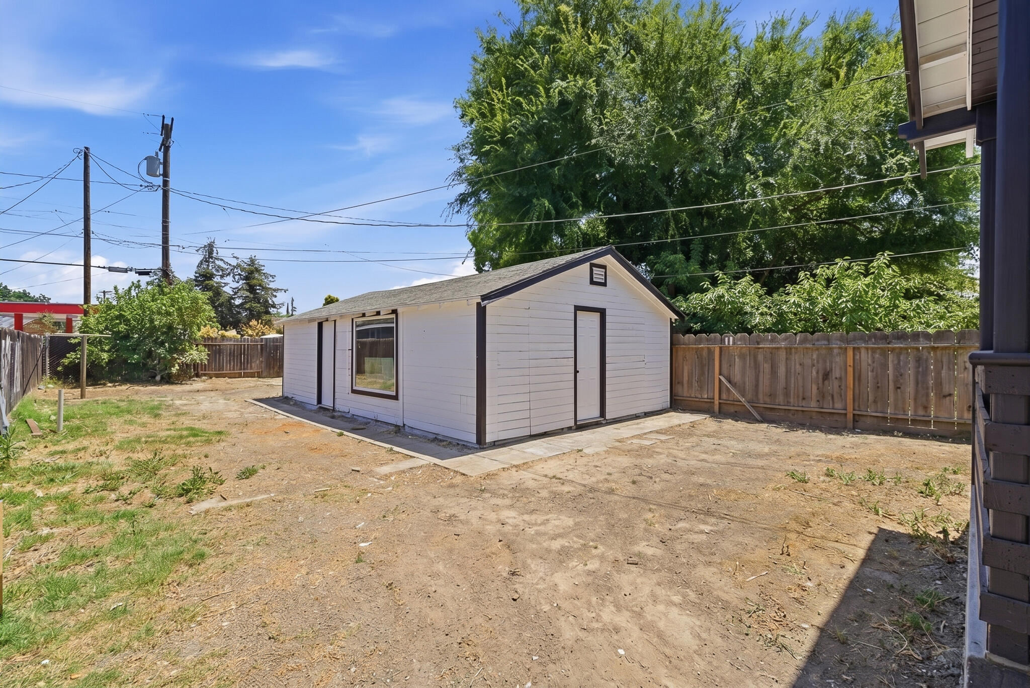 313 S C St, Exeter, CA 93221