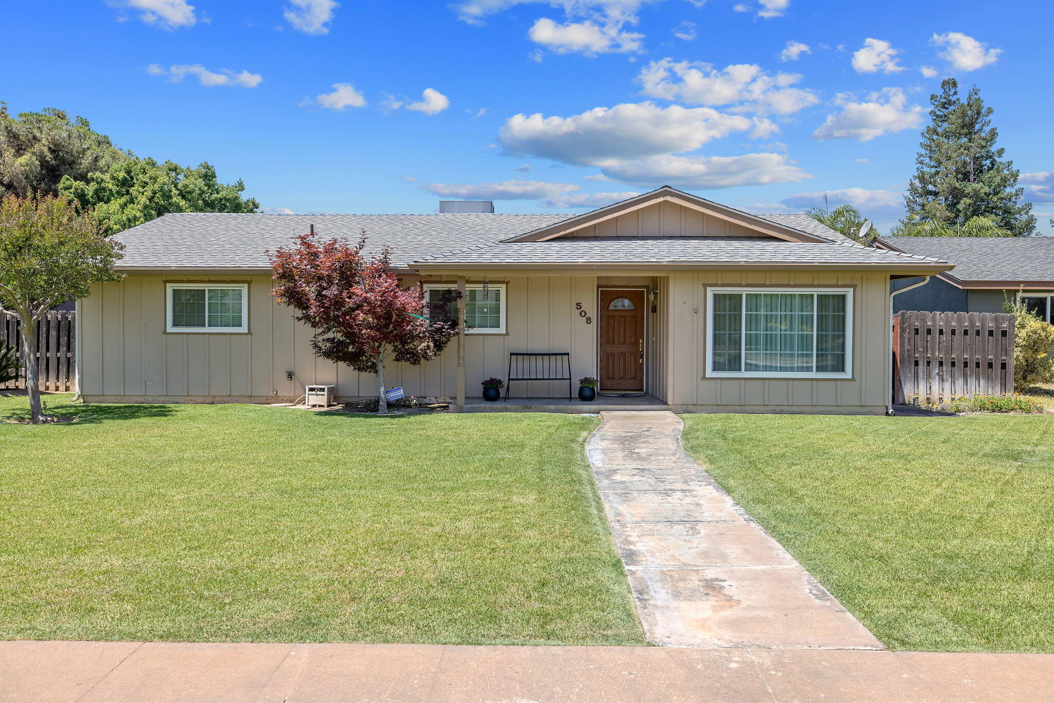 508 S Francis Ave, Exeter, CA 93221