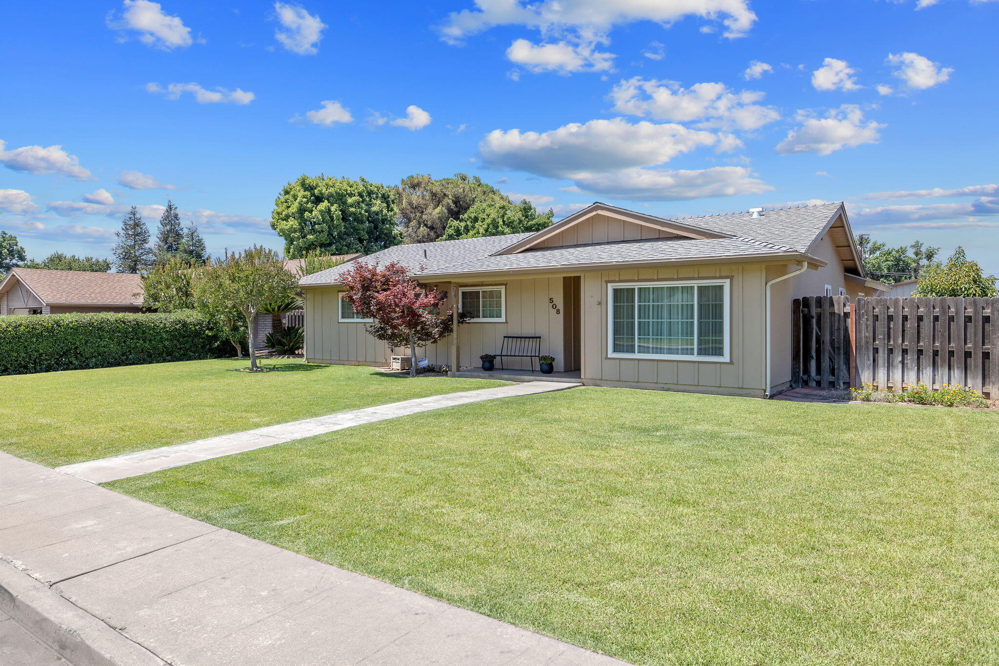 508 S Francis Ave, Exeter, CA 93221