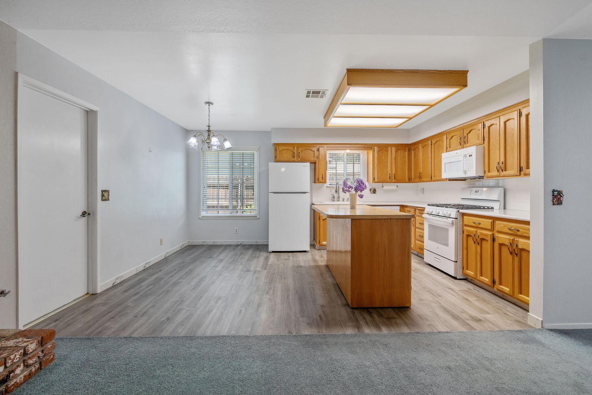 508 S Francis Ave, Exeter, CA 93221