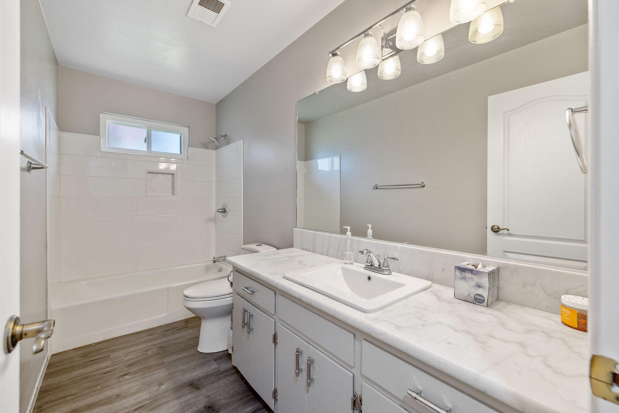 508 S Francis Ave, Exeter, CA 93221