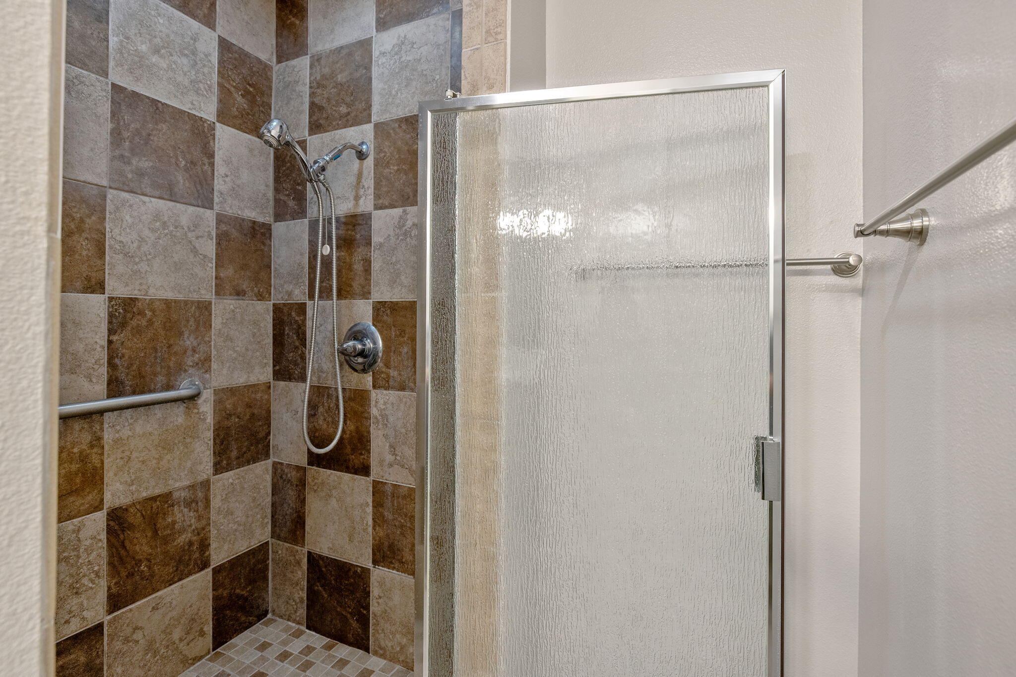 508 S Francis Ave, Exeter, CA 93221