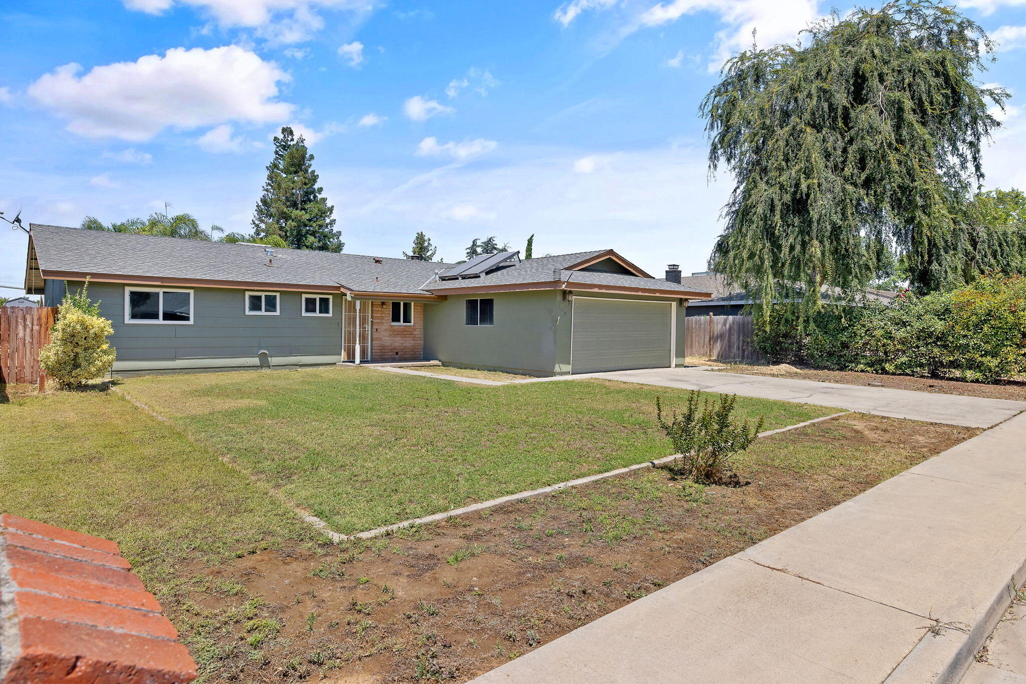 506 S Francis, Exeter, CA 93221