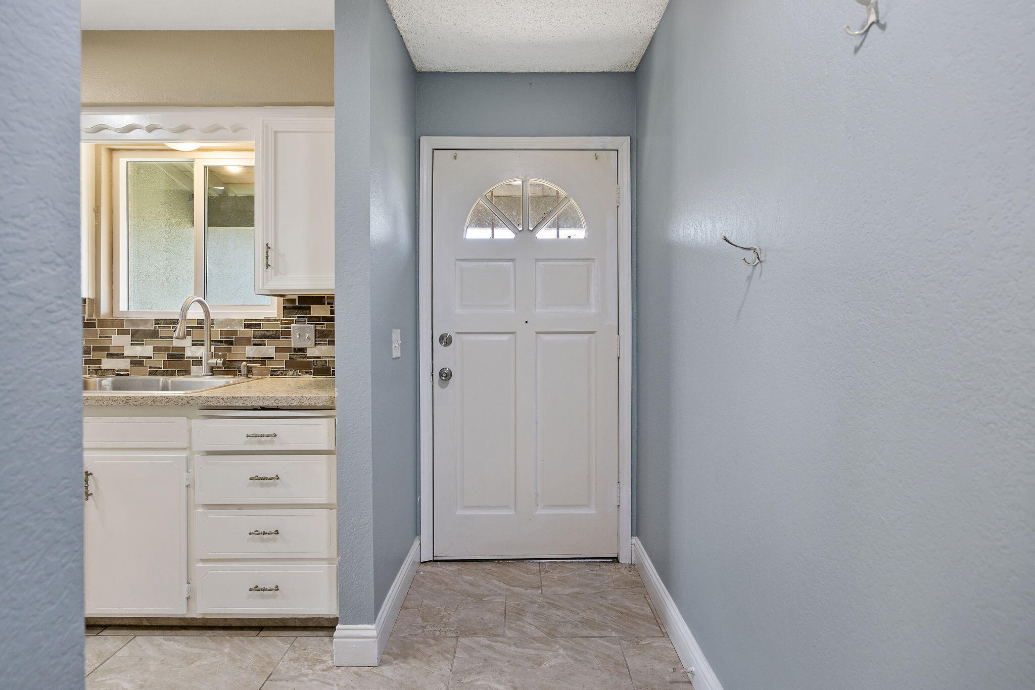 506 S Francis, Exeter, CA 93221