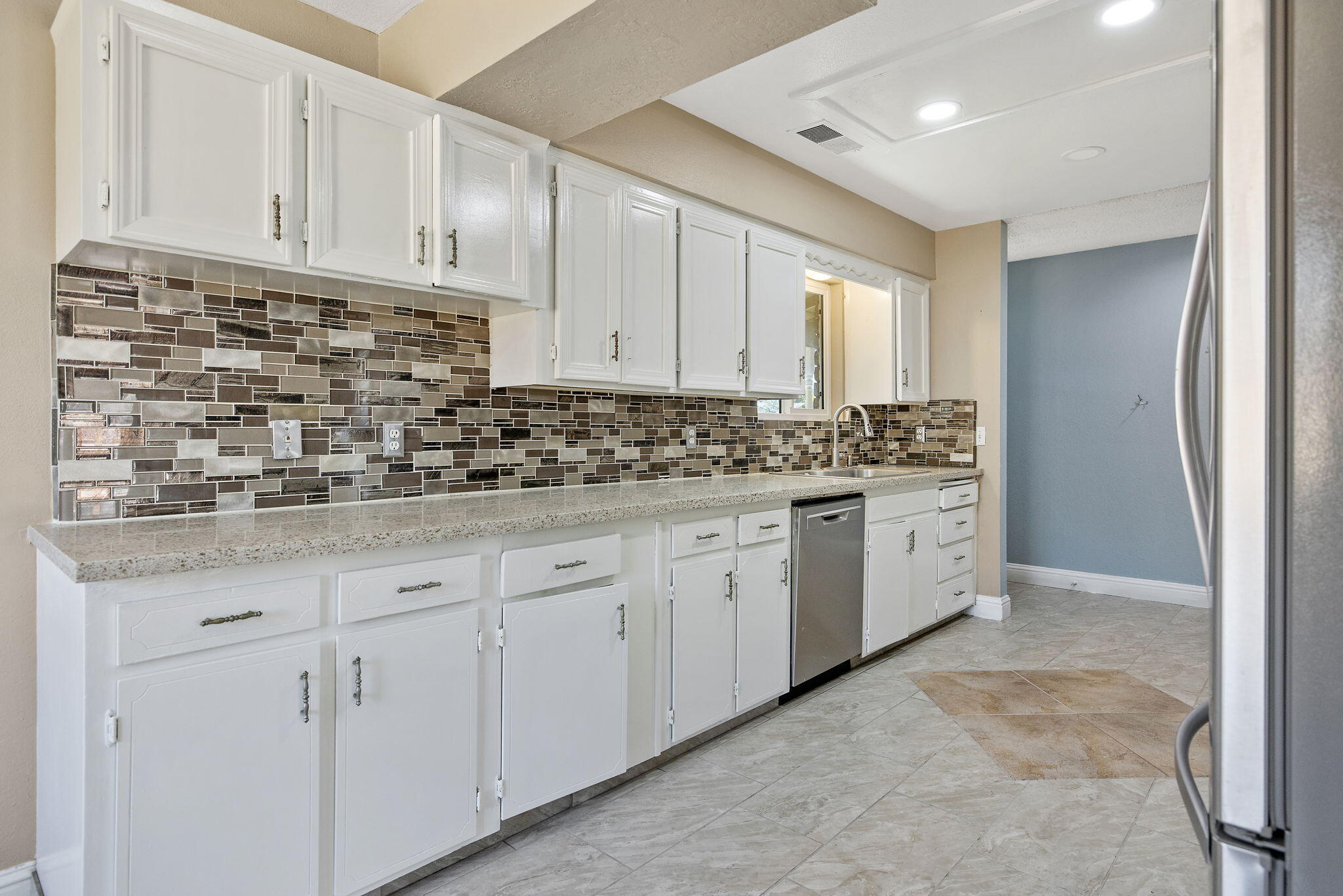 506 S Francis, Exeter, CA 93221