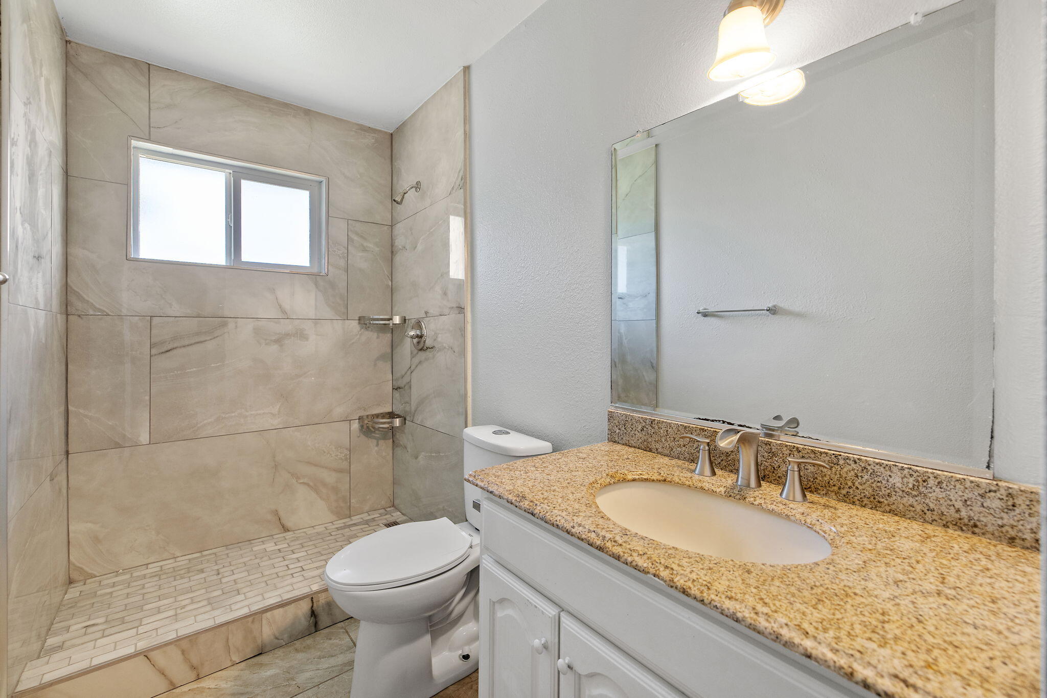 506 S Francis, Exeter, CA 93221