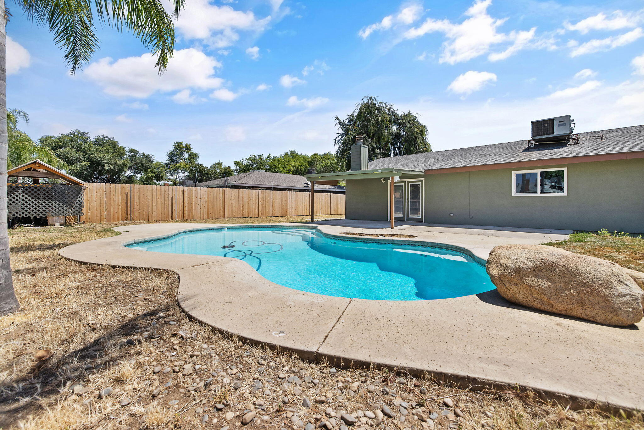 506 S Francis, Exeter, CA 93221