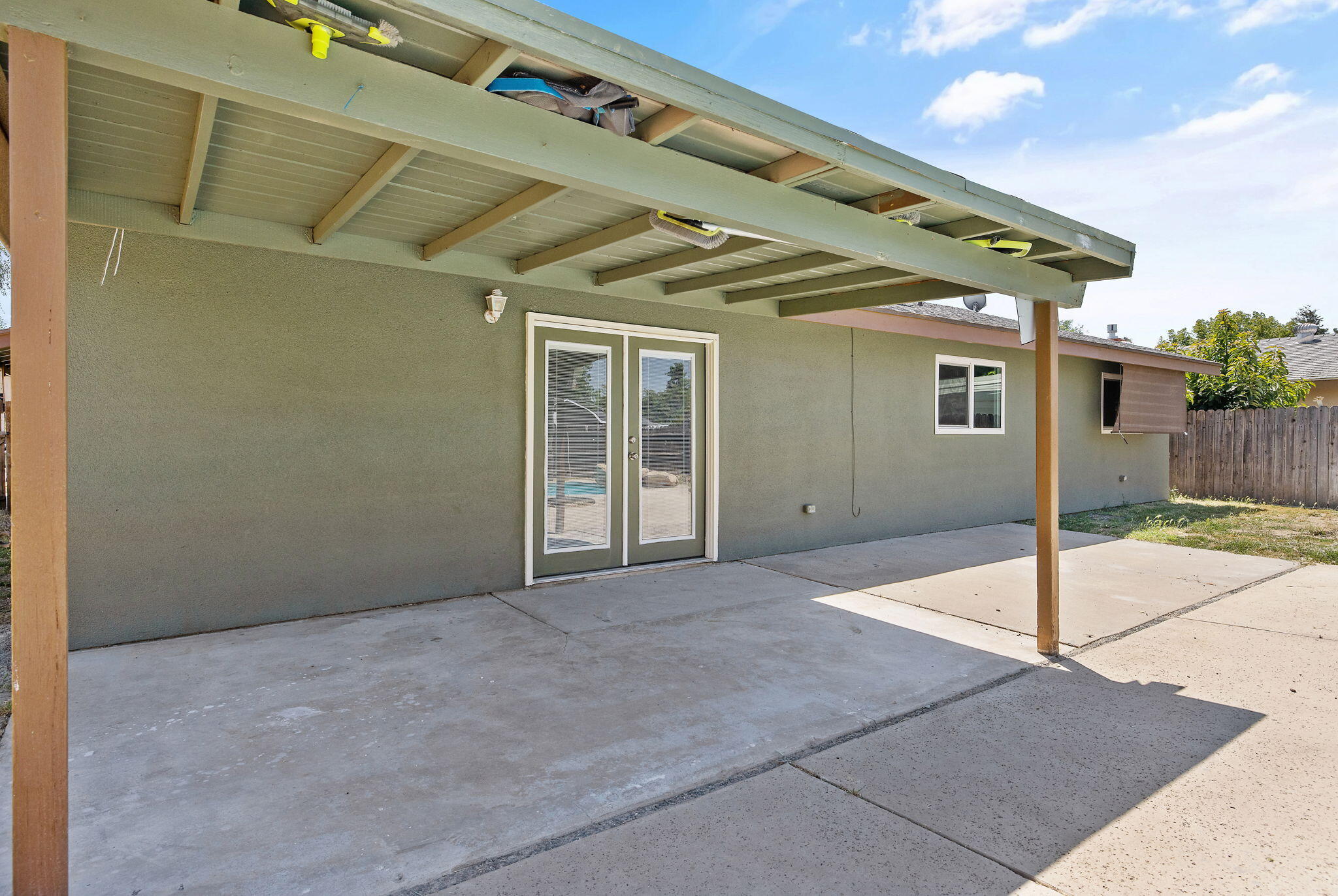 506 S Francis, Exeter, CA 93221
