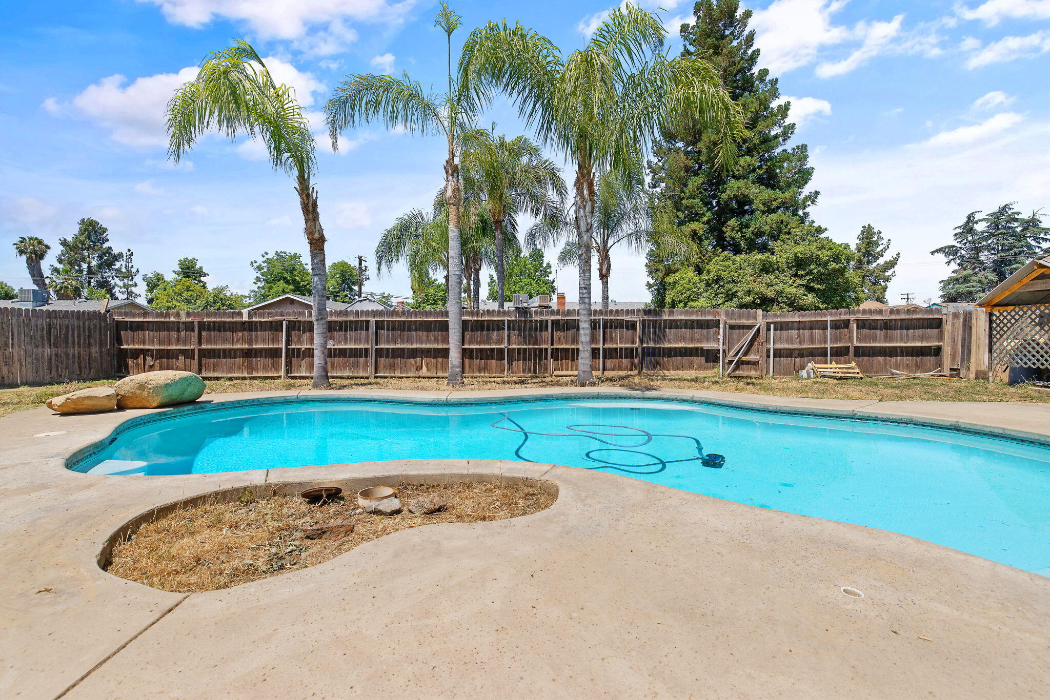 506 S Francis, Exeter, CA 93221