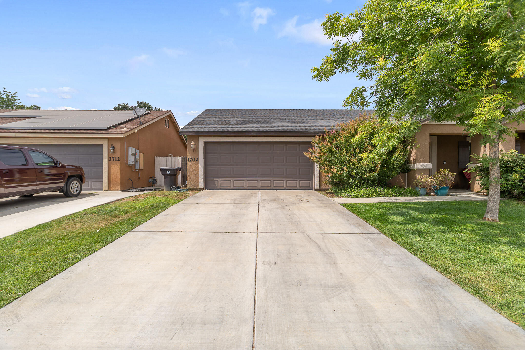 1702 Capistrano Ave, Tulare, CA 93274