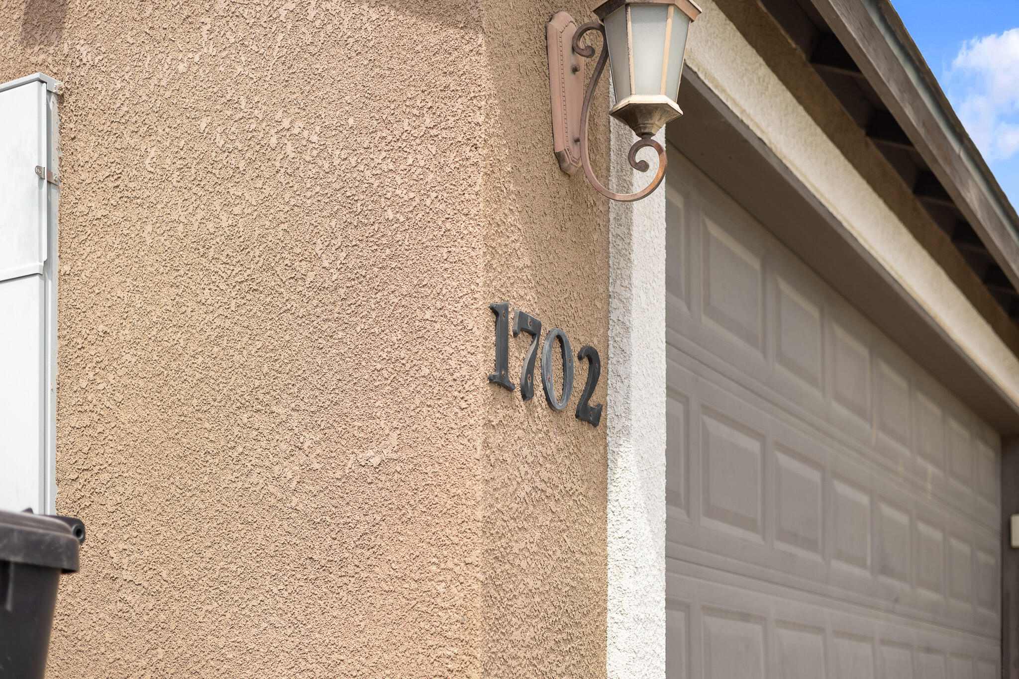 1702 Capistrano Ave, Tulare, CA 93274