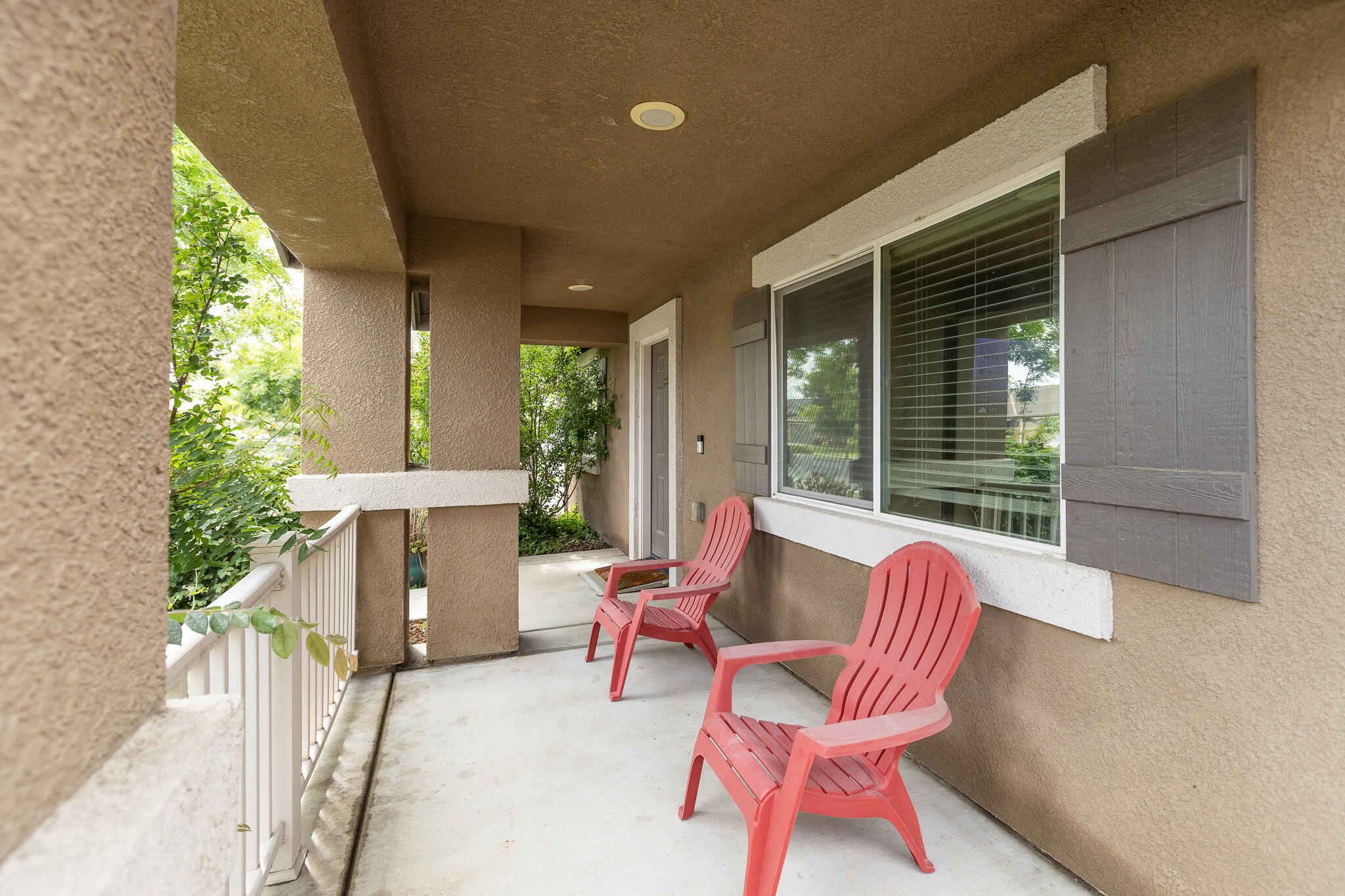 1702 Capistrano Ave, Tulare, CA 93274