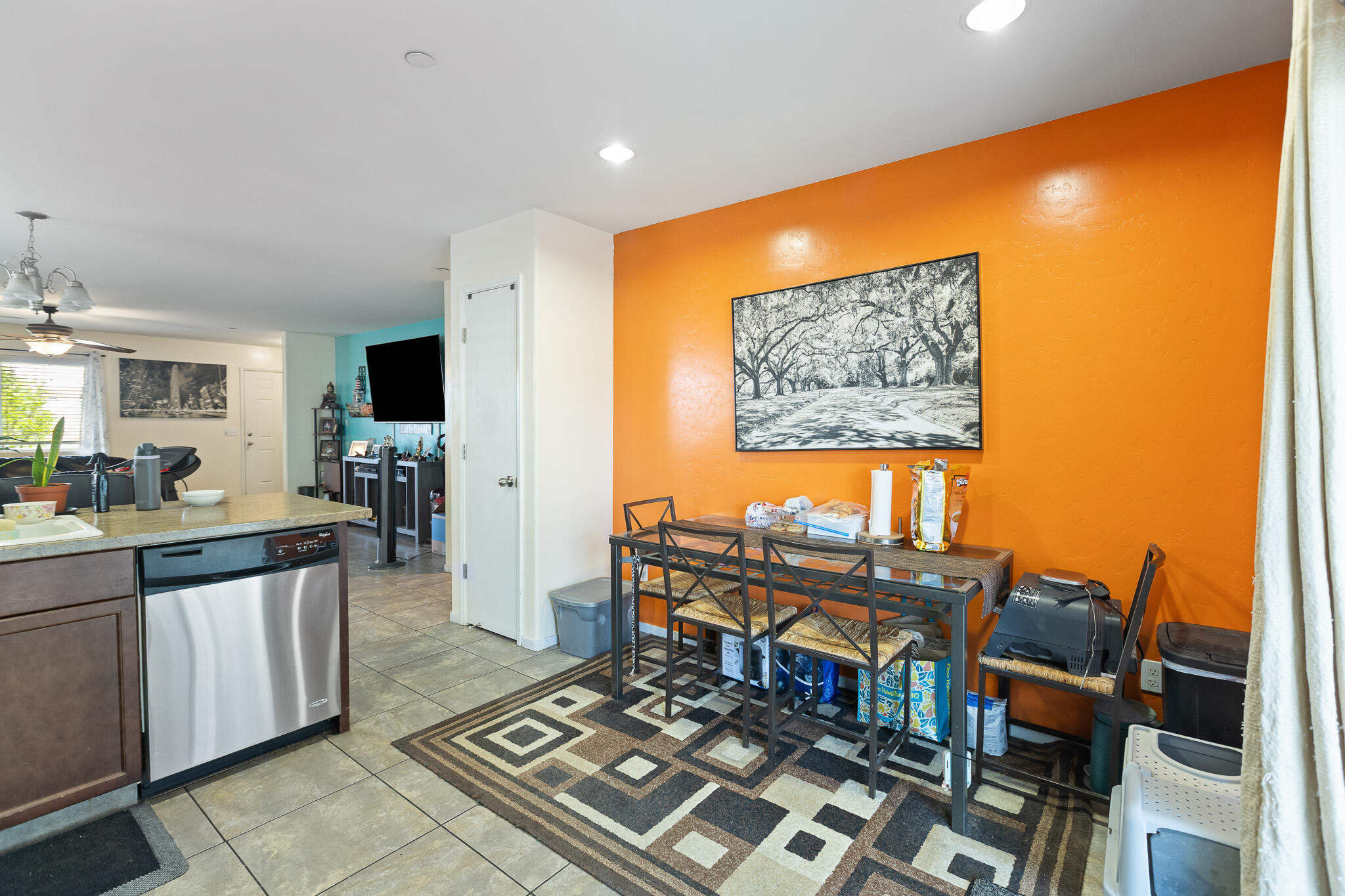 1702 Capistrano Ave, Tulare, CA 93274