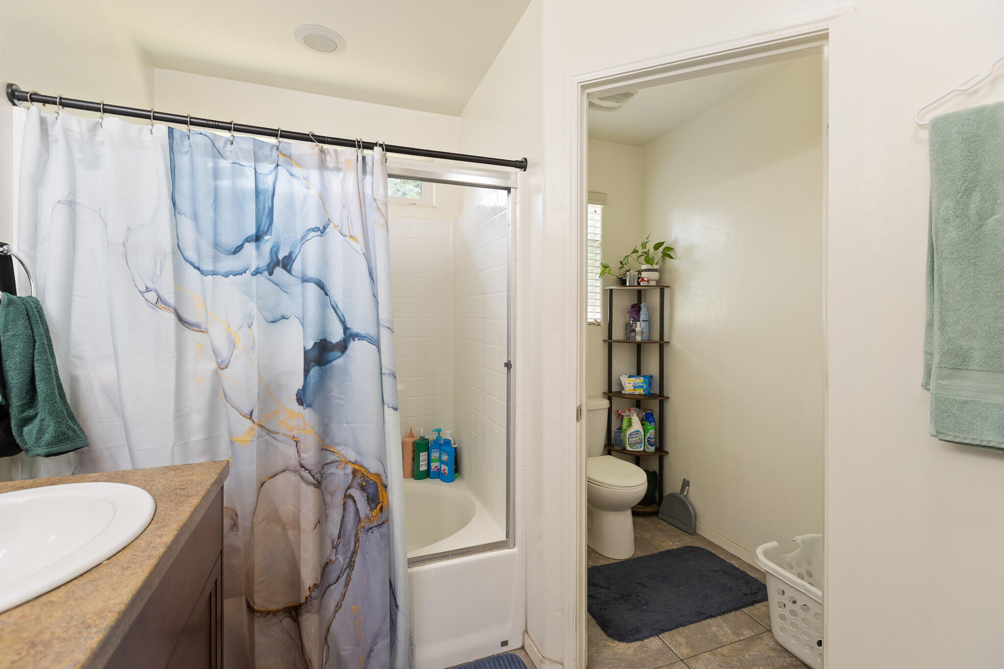 1702 Capistrano Ave, Tulare, CA 93274