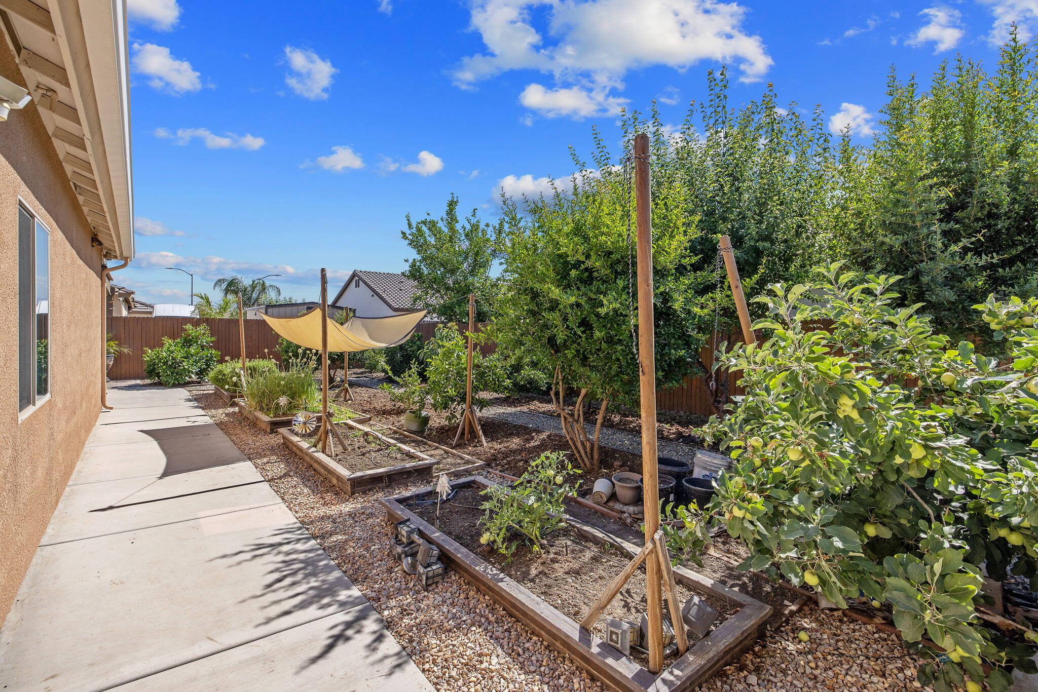 4309 Sierra Madre Ave, Bakersfield, CA 93313