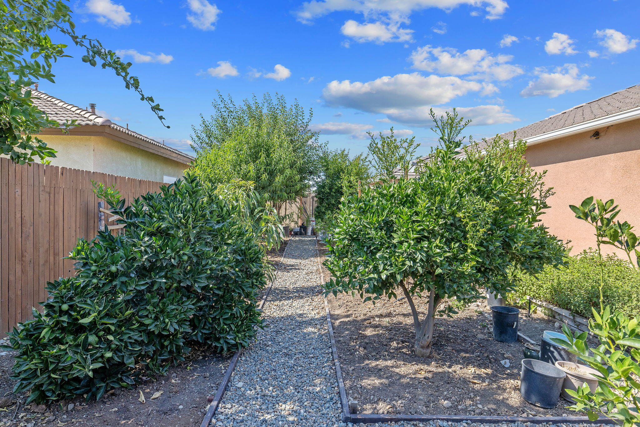 4309 Sierra Madre Ave, Bakersfield, CA 93313