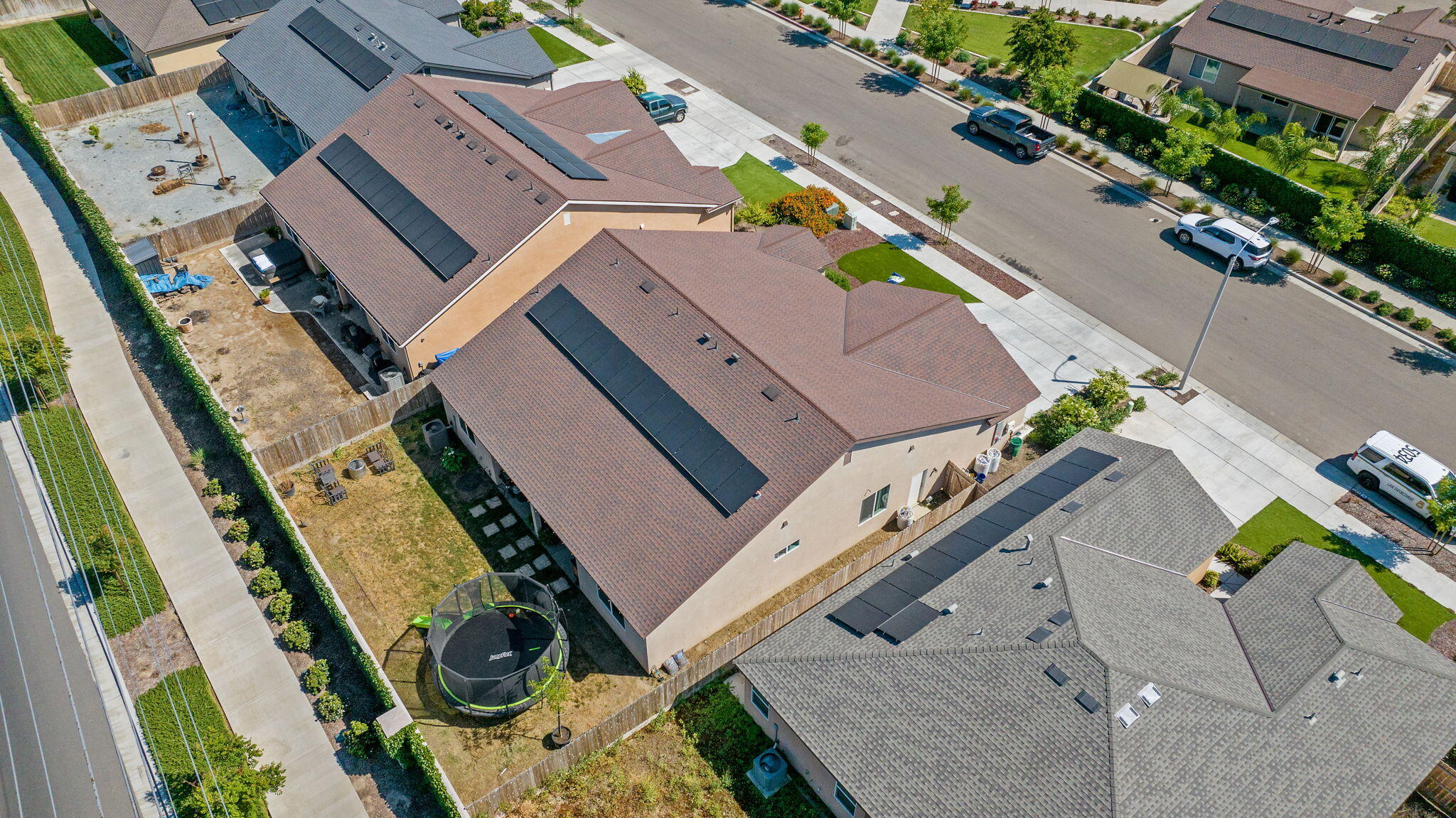 2306 E Mesa Ct, Visalia, CA 93292
