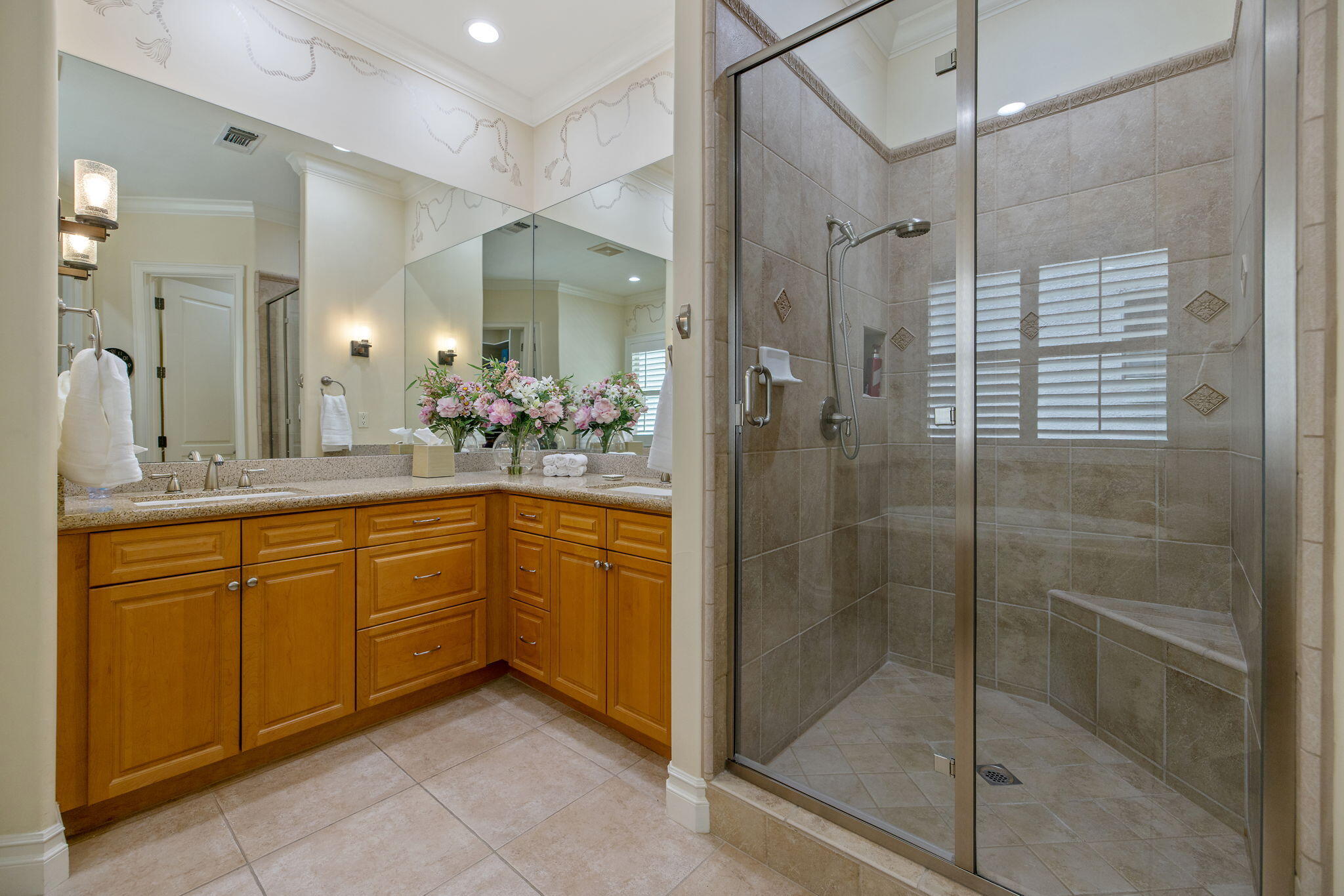 5411 W SW Mission Ave, Visalia, CA 93277