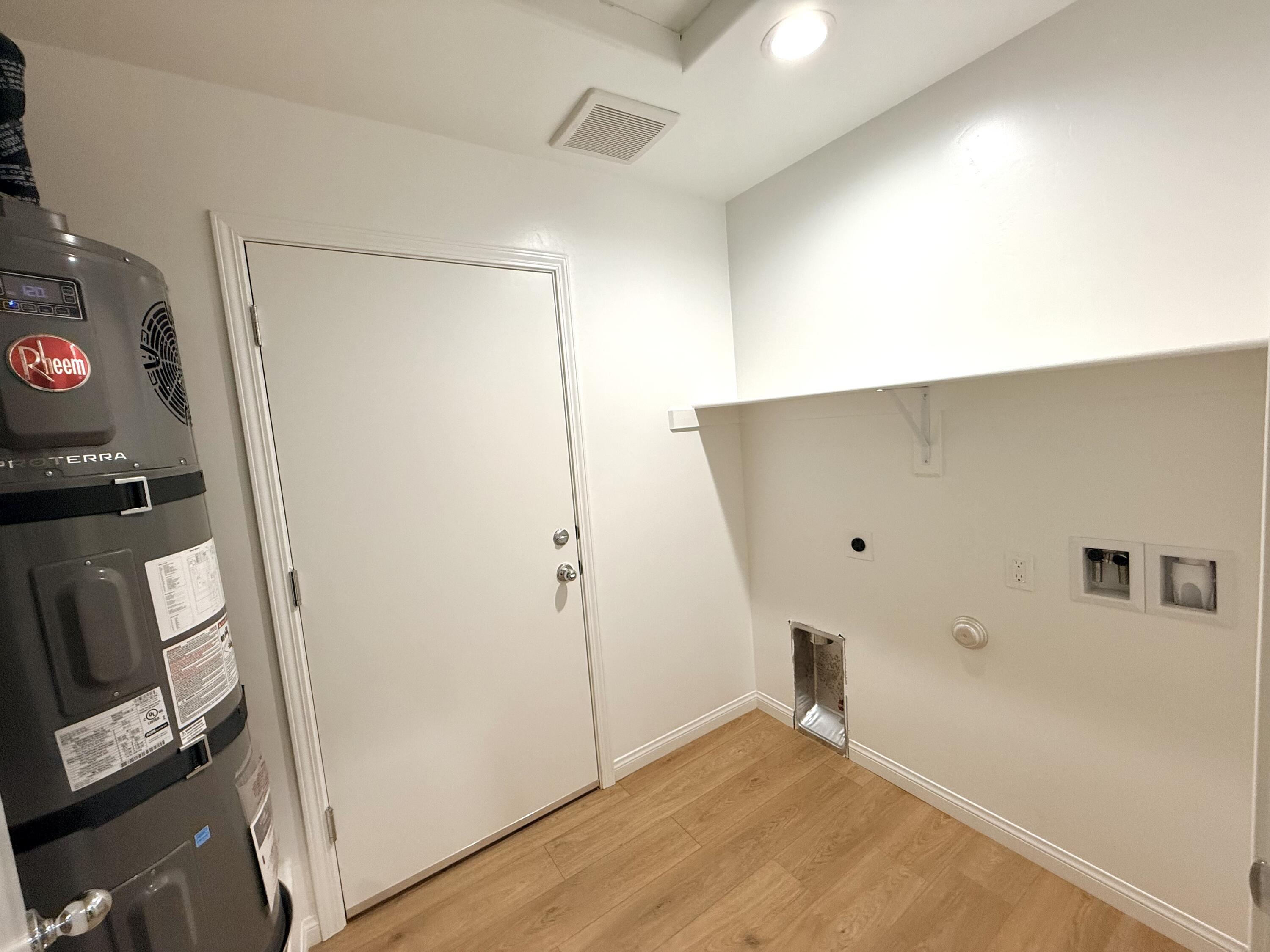 23070 Lawson Ave, Strathmore, CA 93267