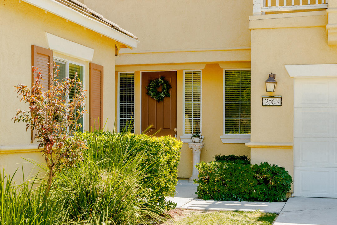 2563 Riviera Ct, Tulare, CA 93274