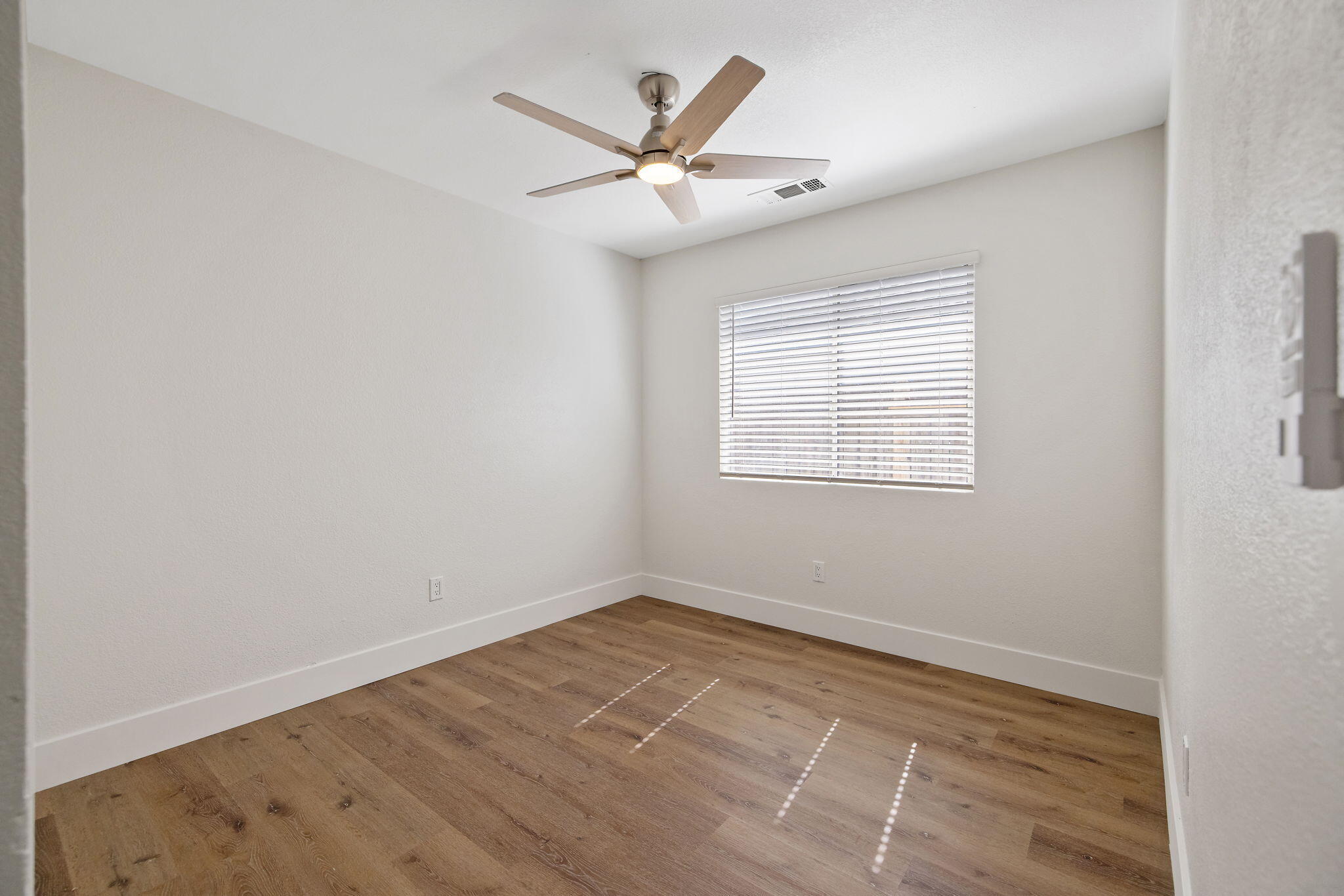 593 Peachwood, Tulare, CA 93274