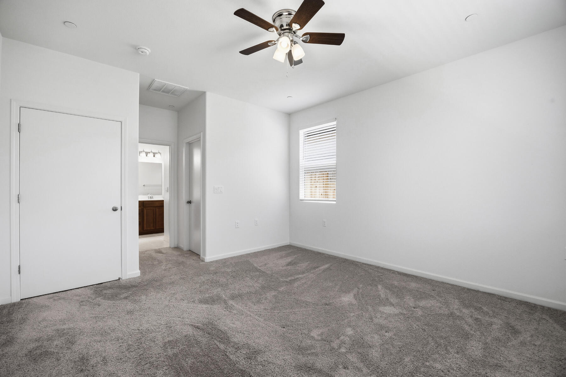 603 N Filbert Ave, Fresno, CA 93727