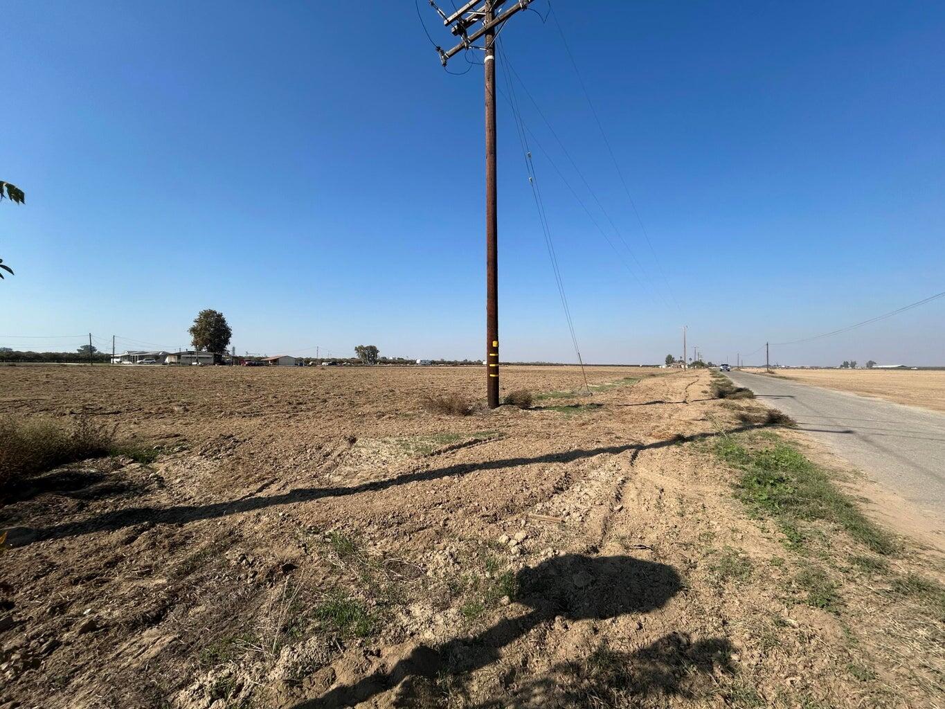 0 W Stanford Ave, Pixley, CA 93256